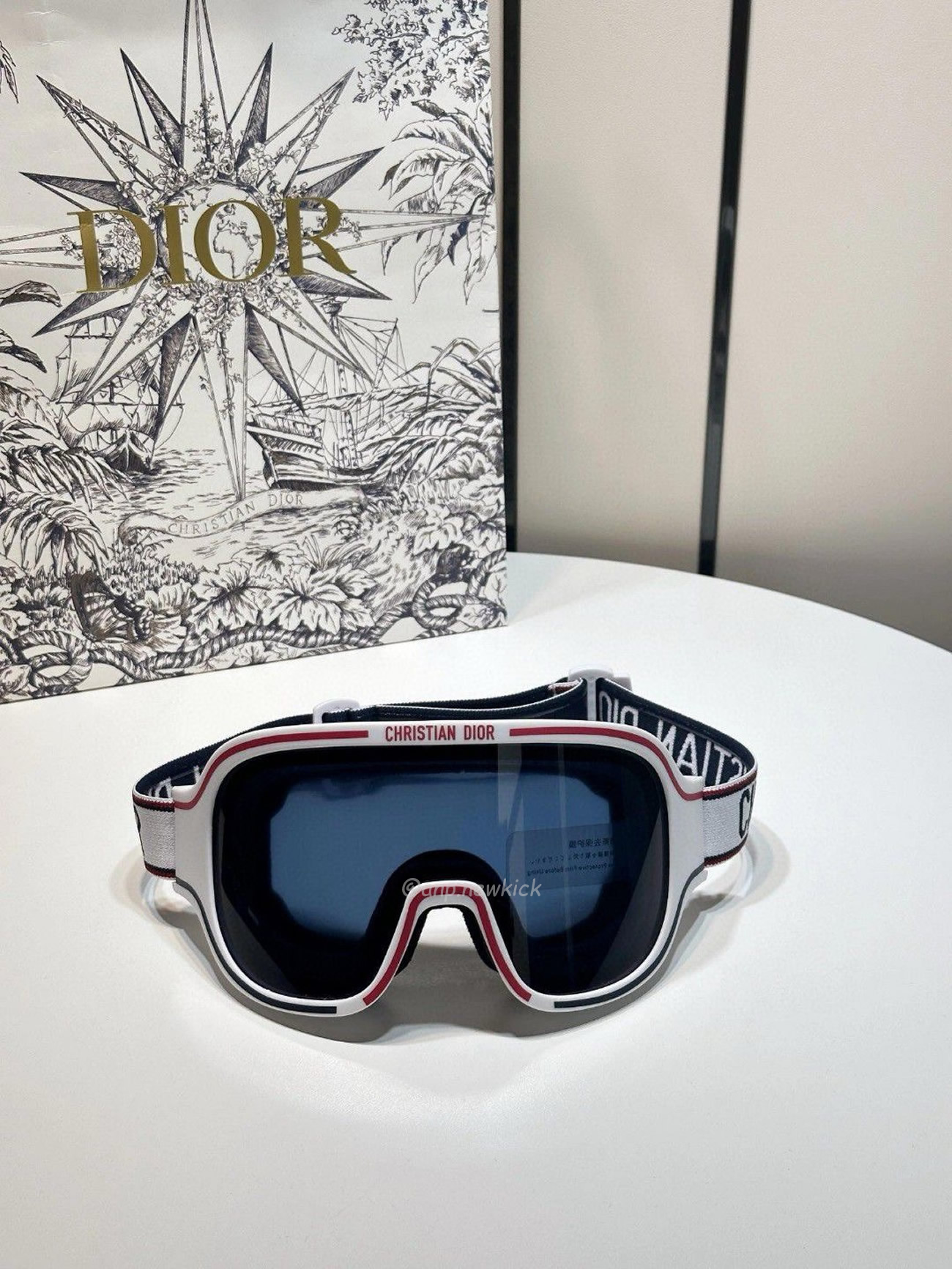 Dior Dioralps M1i White Ski Goggles (5) - www.newkick.org Dior Dioralps M1i White Ski Goggles (5) - www.newkick.org