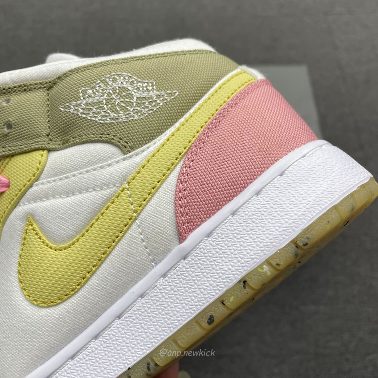 Air Jordan 1 Mid Se Pastel Vivid Green Grind Dj0338 100 (4) - www.newkick.org Air Jordan 1 Mid Se Pastel Vivid Green Grind Dj0338 100 (4) - www.newkick.org