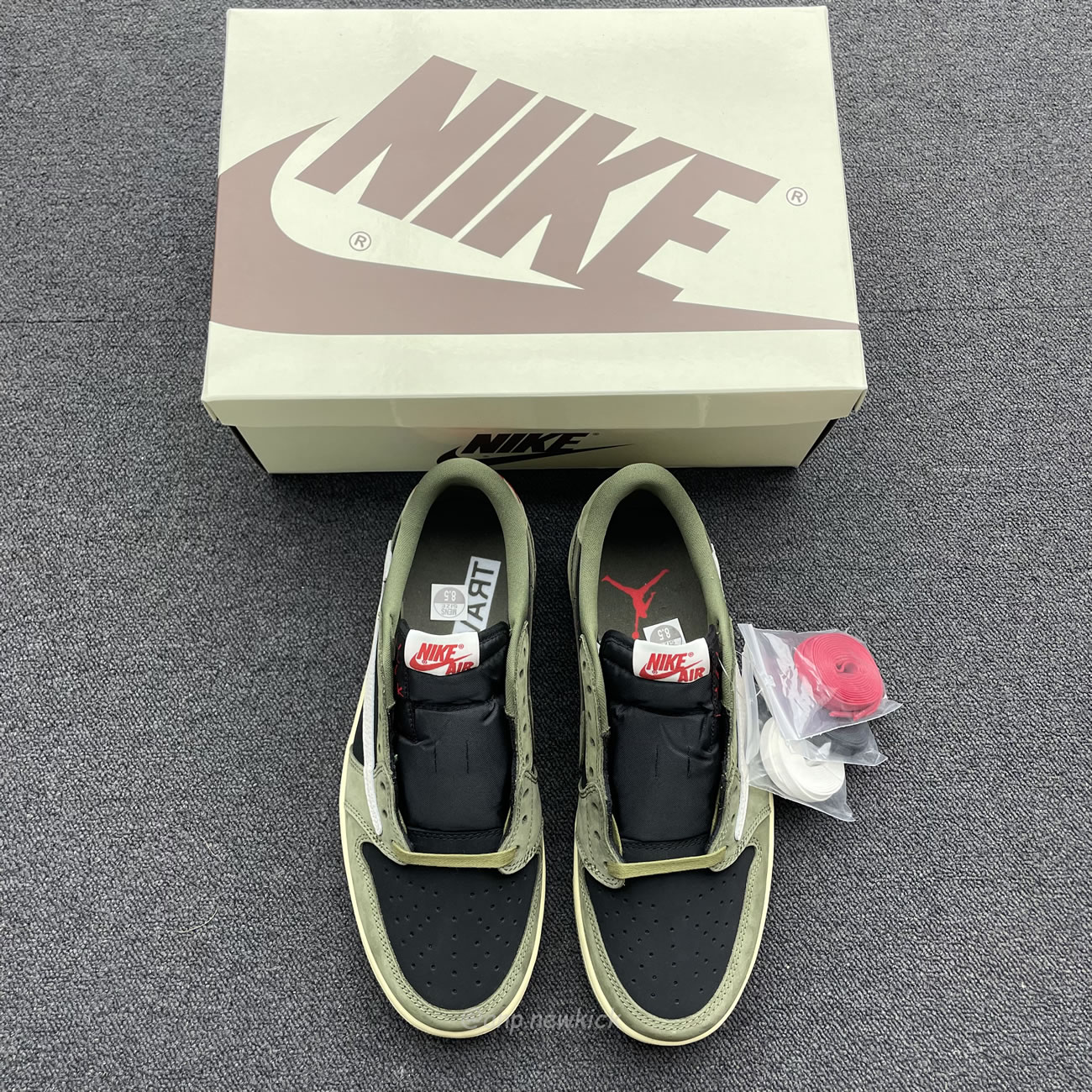 Travis Scott X Nike Air Jordan 1 Retro Low Og Sp Black Olive Dm7866 002 (12) - www.newkick.org Travis Scott X Nike Air Jordan 1 Retro Low Og Sp Black Olive Dm7866 002 (12) - www.newkick.org