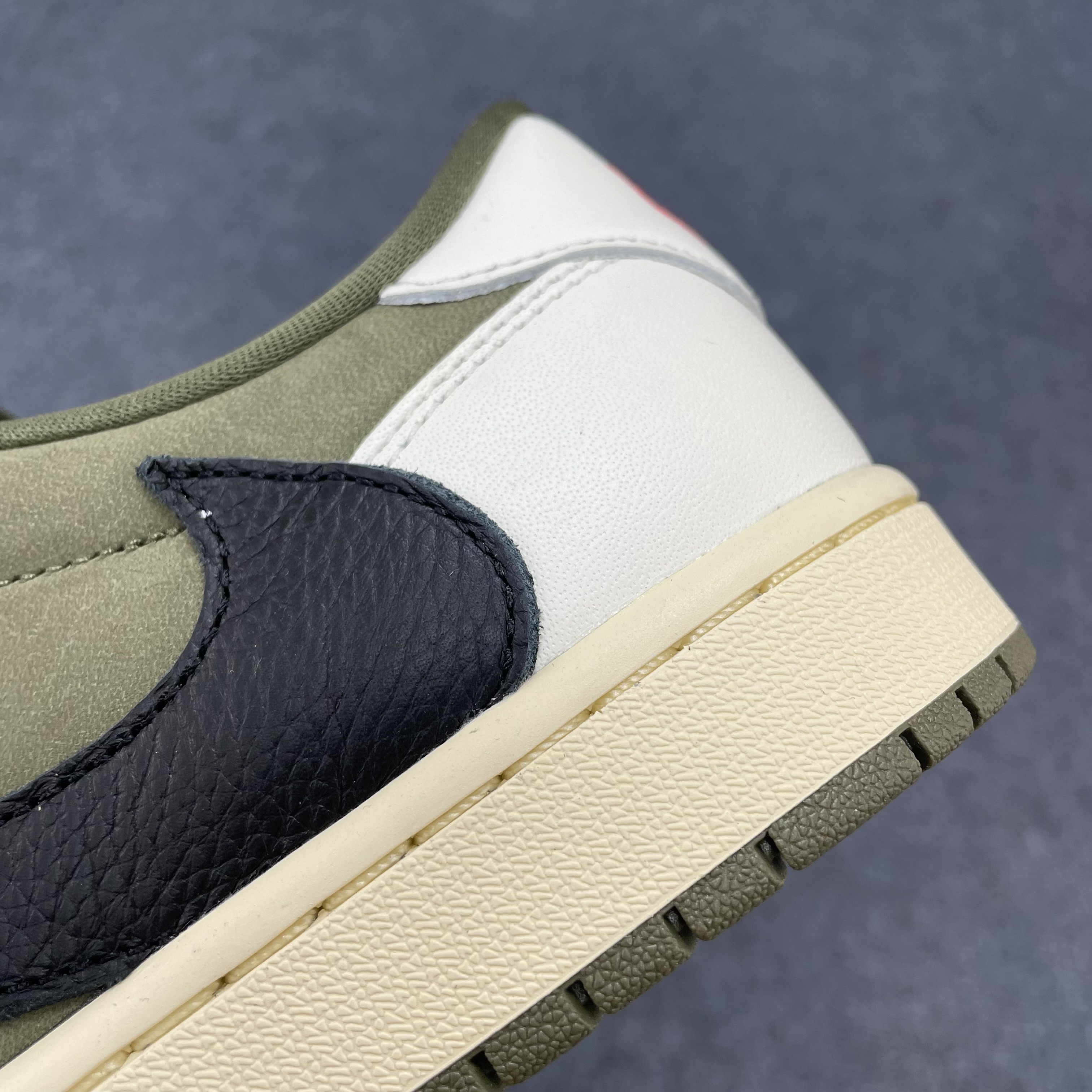Travis Scott X Air Jordan 1 Low Og Sp Medium Olive Dm7866 200 (32) - www.newkick.org Travis Scott X Air Jordan 1 Low Og Sp Medium Olive Dm7866 200 (32) - www.newkick.org