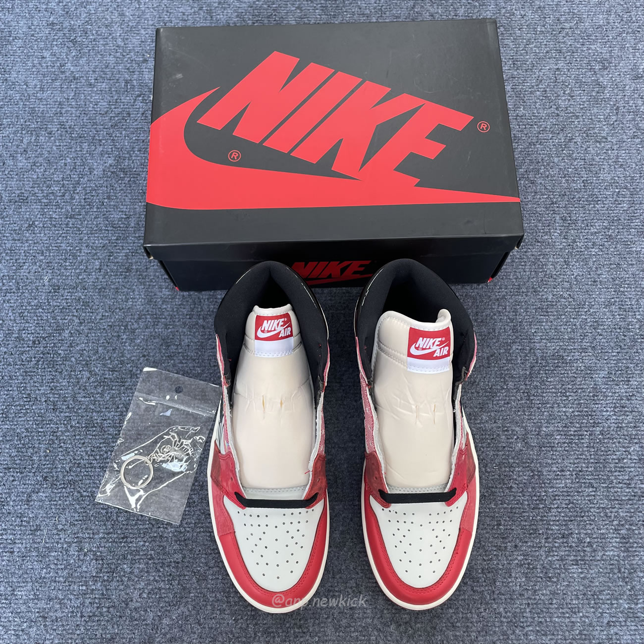 Air Jordan 1 High Og Spider Man Dv1748 601 1 (6) - www.newkick.org Air Jordan 1 High Og Spider Man Dv1748 601 1 (6) - www.newkick.org