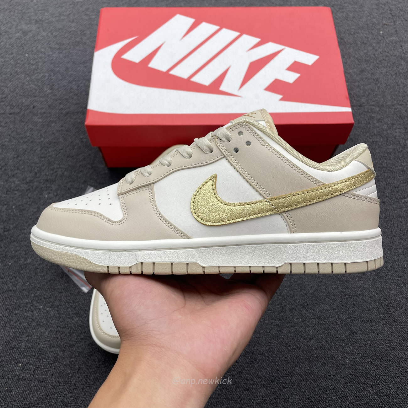 Nike Dunk Low Gold Swoosh Dx5930 001 (4) - www.newkick.org Nike Dunk Low Gold Swoosh Dx5930 001 (4) - www.newkick.org