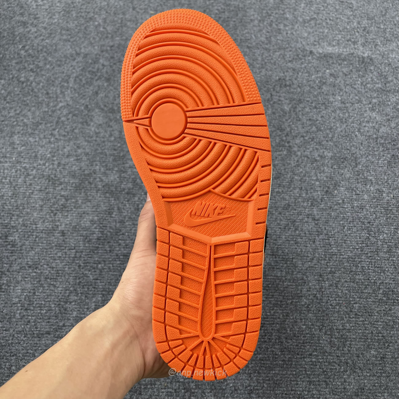 Air Jordan 1 Retro High Og Shattered Backboard 2025 Dz5485 008 (10) - www.newkick.org Air Jordan 1 Retro High Og Shattered Backboard 2025 Dz5485 008 (10) - www.newkick.org