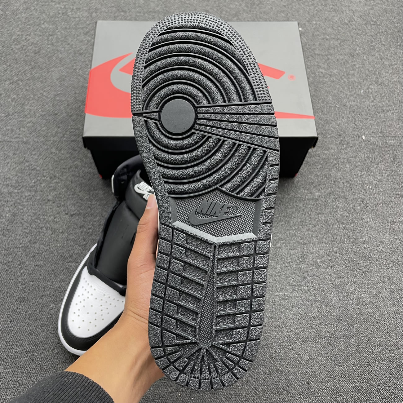 Air Jordan 1 Retro High Og Black White Dz5485 010 (6) - www.newkick.vip Air Jordan 1 Retro High Og Black White Dz5485 010 (6) - www.newkick.vip