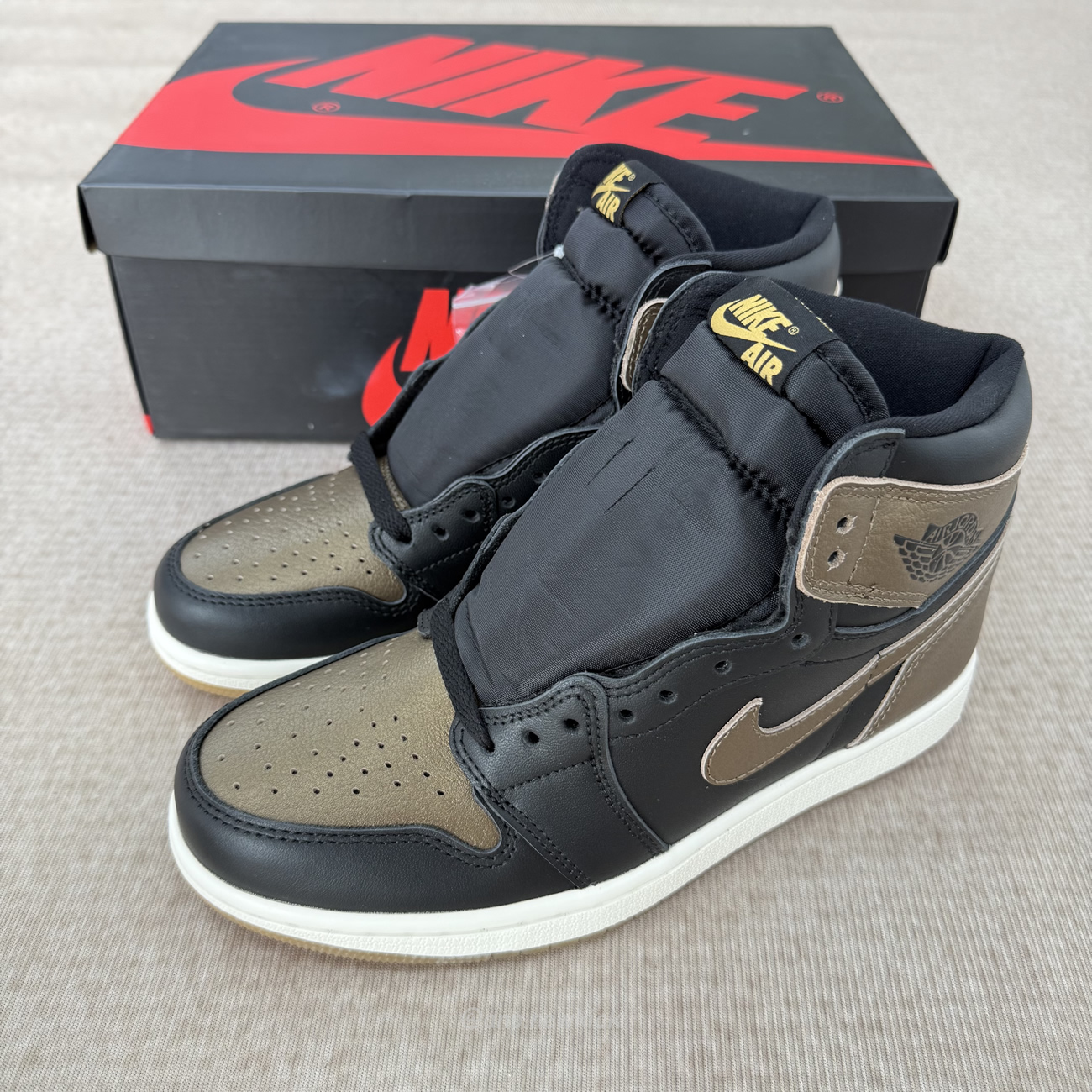 Air Jordan 1 Retro High Og Black Metallic Gold Dz5485 071 (2) - www.newkick.org Air Jordan 1 Retro High Og Black Metallic Gold Dz5485 071 (2) - www.newkick.org