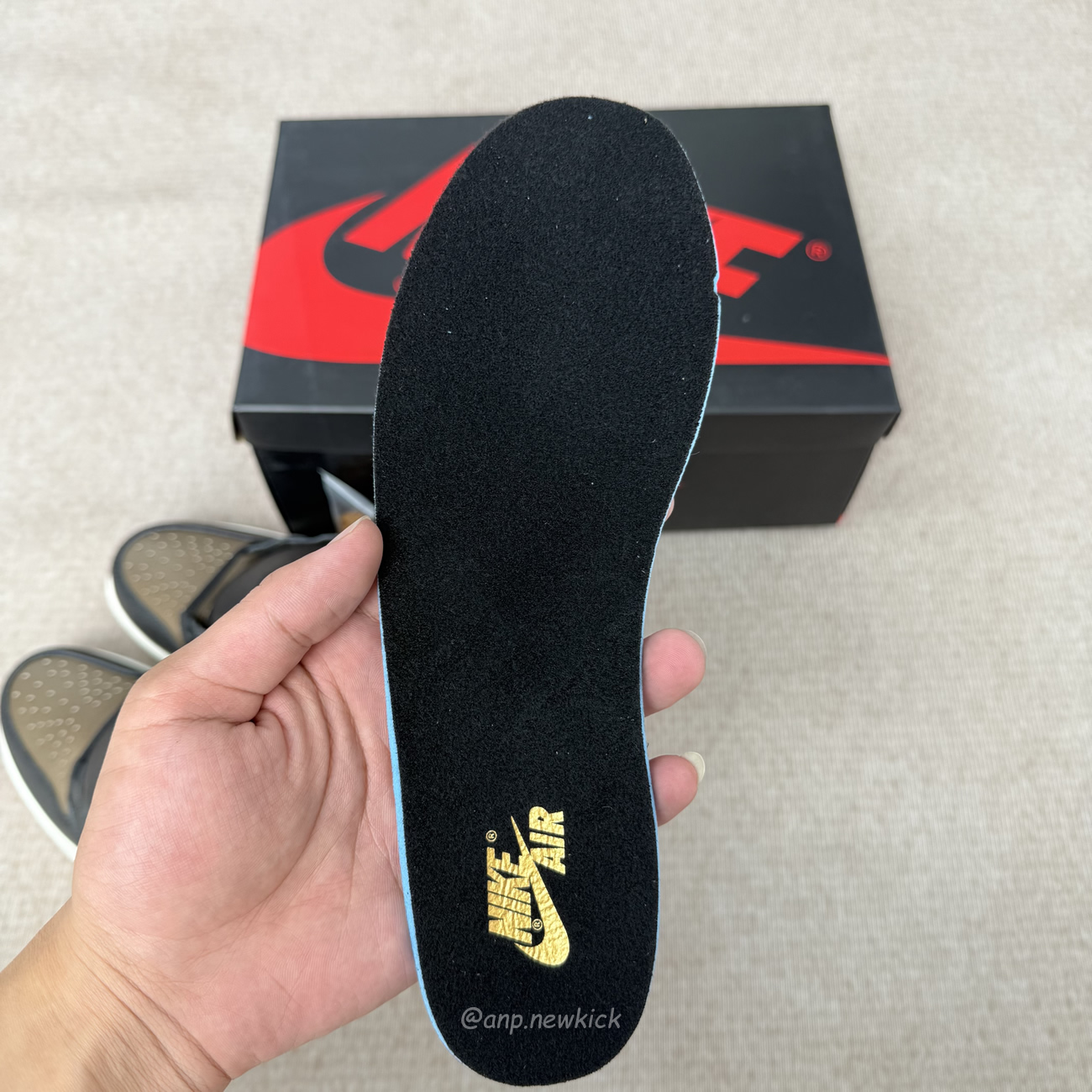 Air Jordan 1 Retro High Og Black Metallic Gold Dz5485 071 (3) - www.newkick.org Air Jordan 1 Retro High Og Black Metallic Gold Dz5485 071 (3) - www.newkick.org