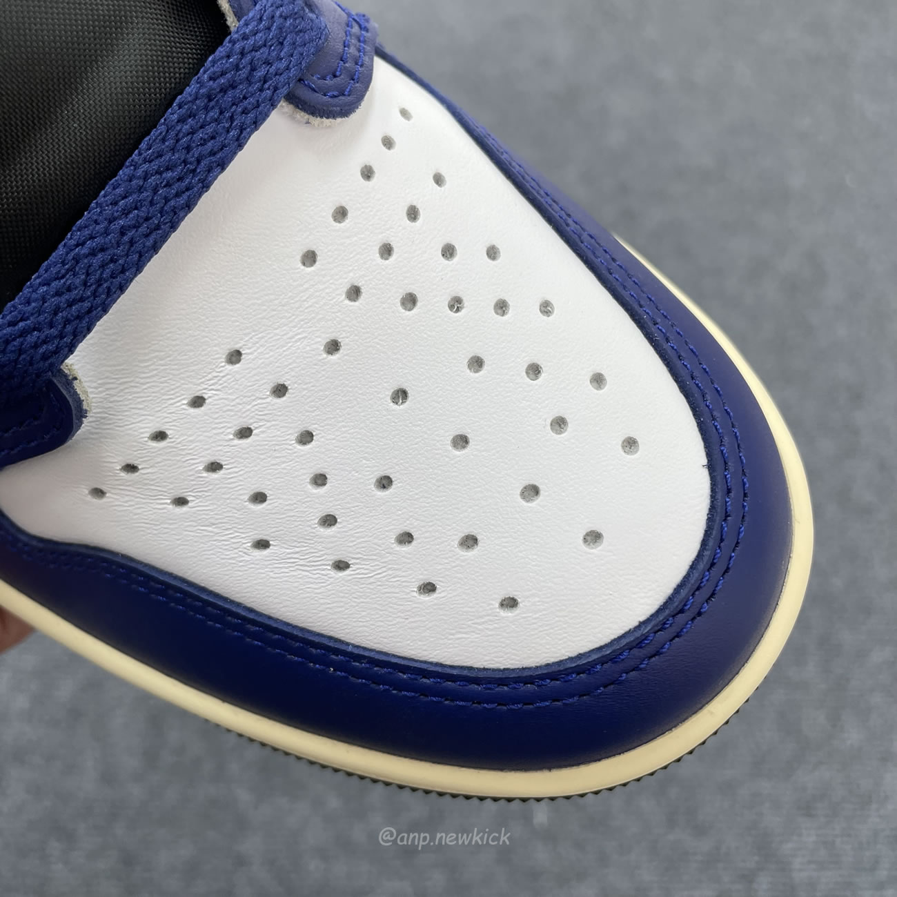 Air Jordan 1 Retro High Og Rare Air Dz5485 100 (9) - www.newkick.org Air Jordan 1 Retro High Og Rare Air Dz5485 100 (9) - www.newkick.org