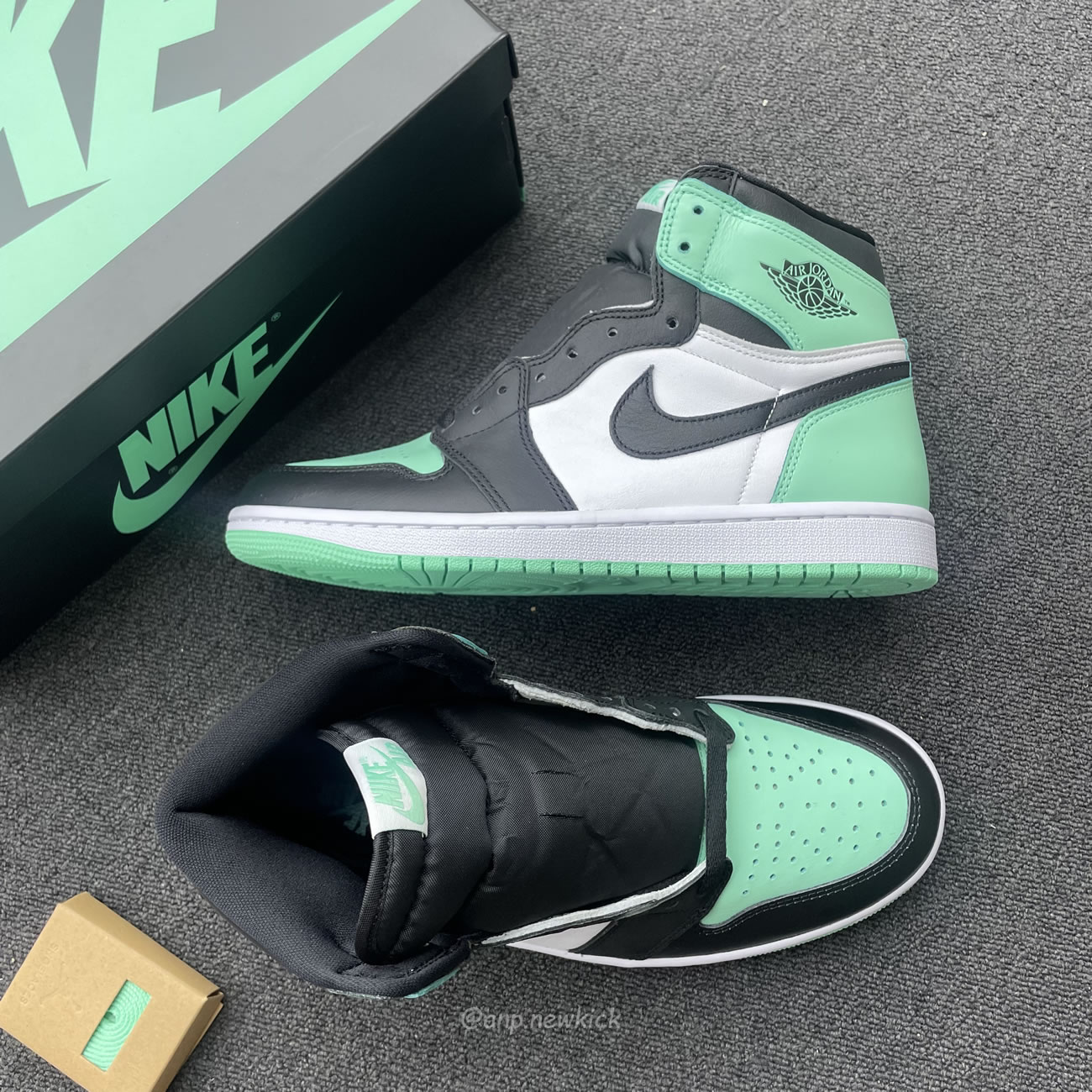 Air Jordan 1 Retro High Og Green Glow Dz5485 130 (13) - www.newkick.org Air Jordan 1 Retro High Og Green Glow Dz5485 130 (13) - www.newkick.org