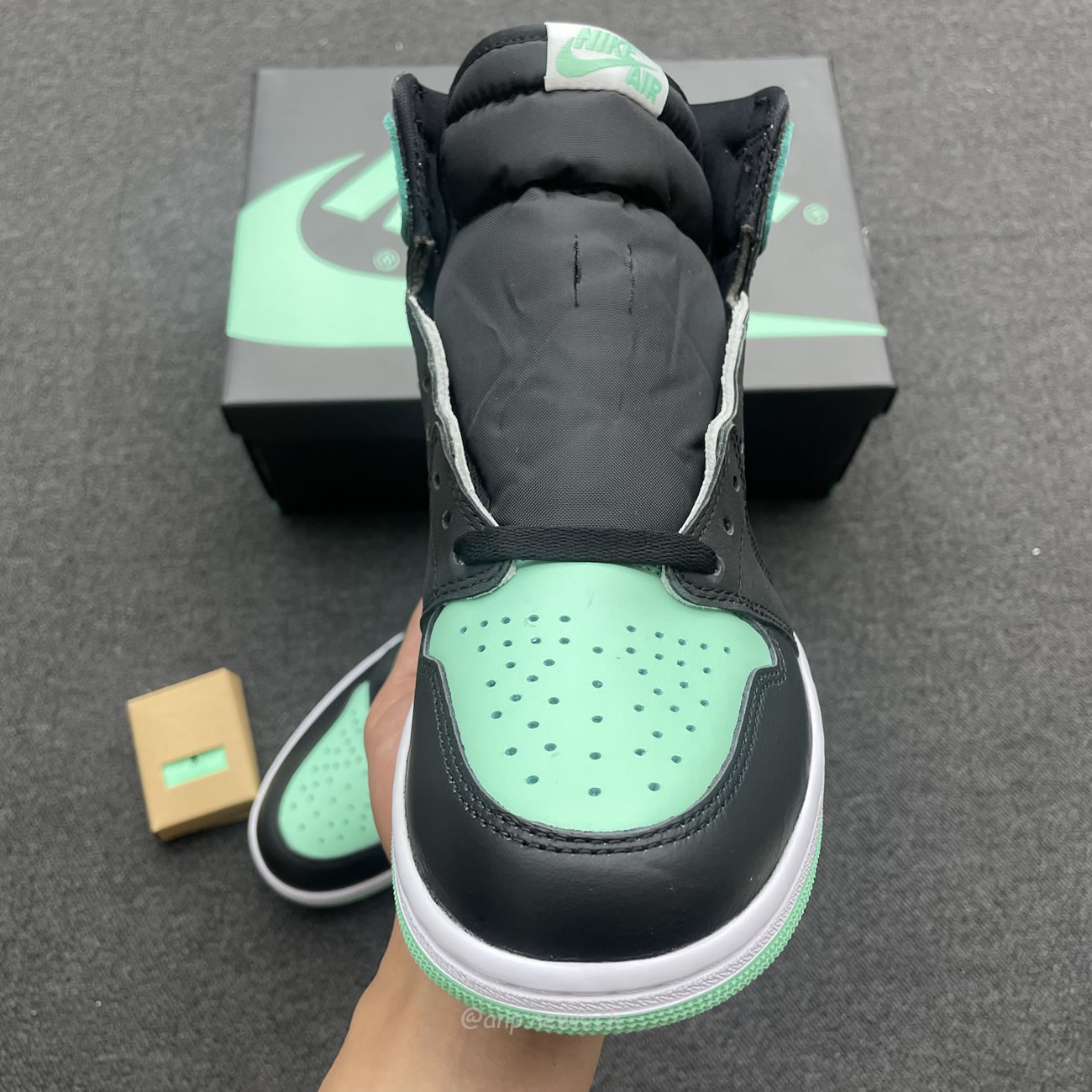 Air Jordan 1 Retro High Og Green Glow Dz5485 130 (8) - www.newkick.org Air Jordan 1 Retro High Og Green Glow Dz5485 130 (8) - www.newkick.org