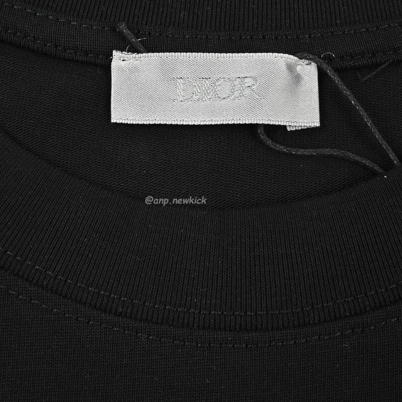 Dior Classic Letter Pin Embroidered Round Neck Short Sleeved T Shirt (4) - www.newkick.org Dior Classic Letter Pin Embroidered Round Neck Short Sleeved T Shirt (4) - www.newkick.org