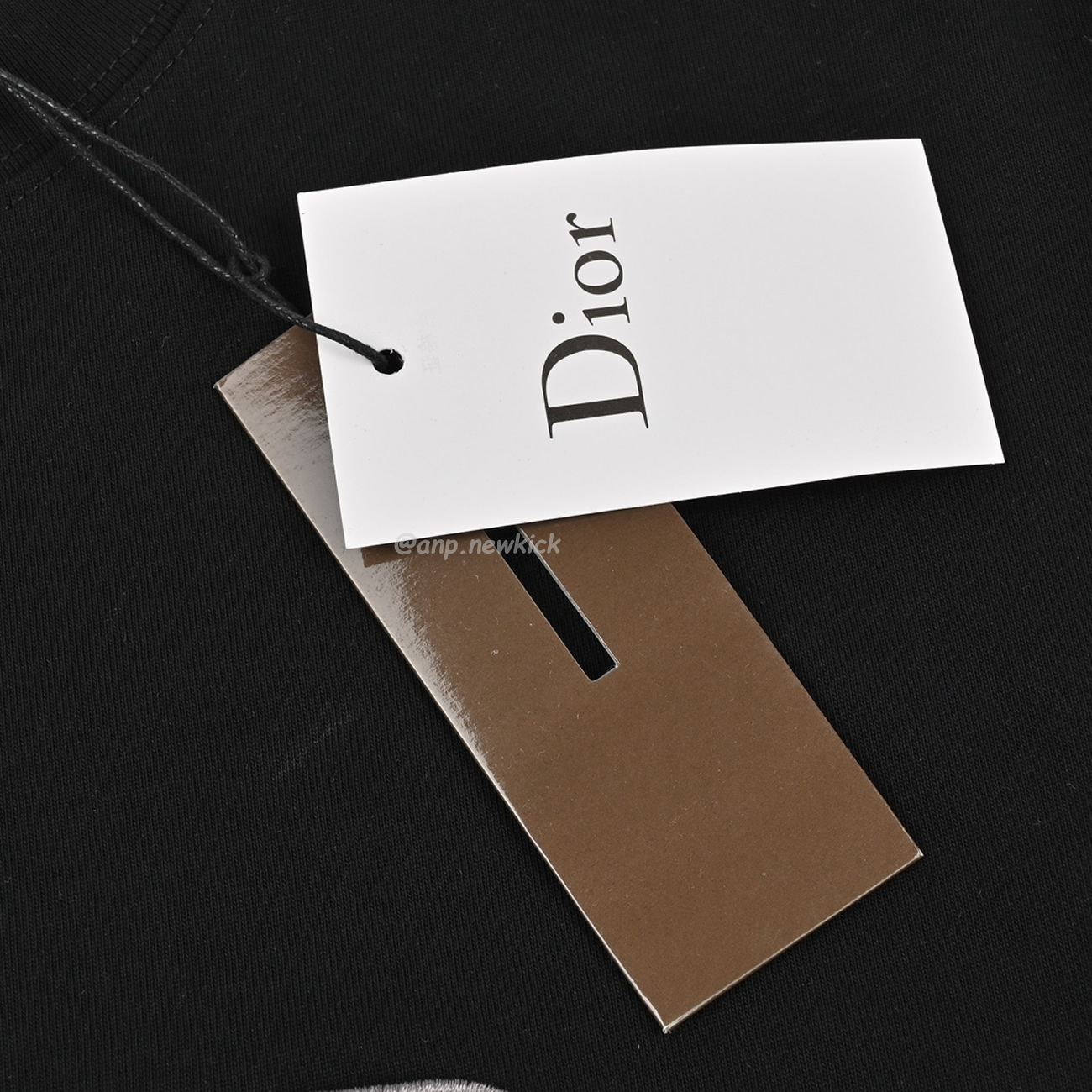 Dior Classic Letter Pin Embroidered Round Neck Short Sleeved T Shirt (8) - www.newkick.org Dior Classic Letter Pin Embroidered Round Neck Short Sleeved T Shirt (8) - www.newkick.org