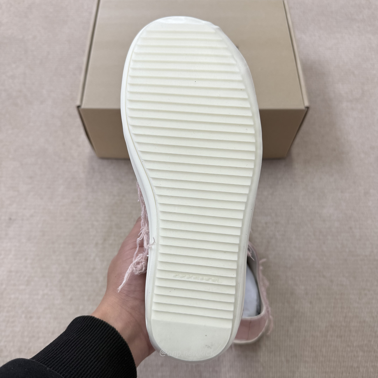 Rick Owens Drkshdw Slashed Low Sneakers (10) - www.newkick.org Rick Owens Drkshdw Slashed Low Sneakers (10) - www.newkick.org