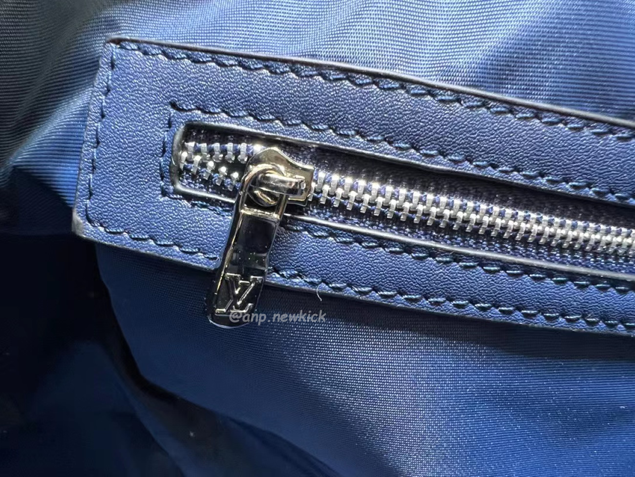Louis Vuitton Keepall Bandouliere Monogram 50 Navy Duffel Bag (29) - www.newkick.org Louis Vuitton Keepall Bandouliere Monogram 50 Navy Duffel Bag (29) - www.newkick.org