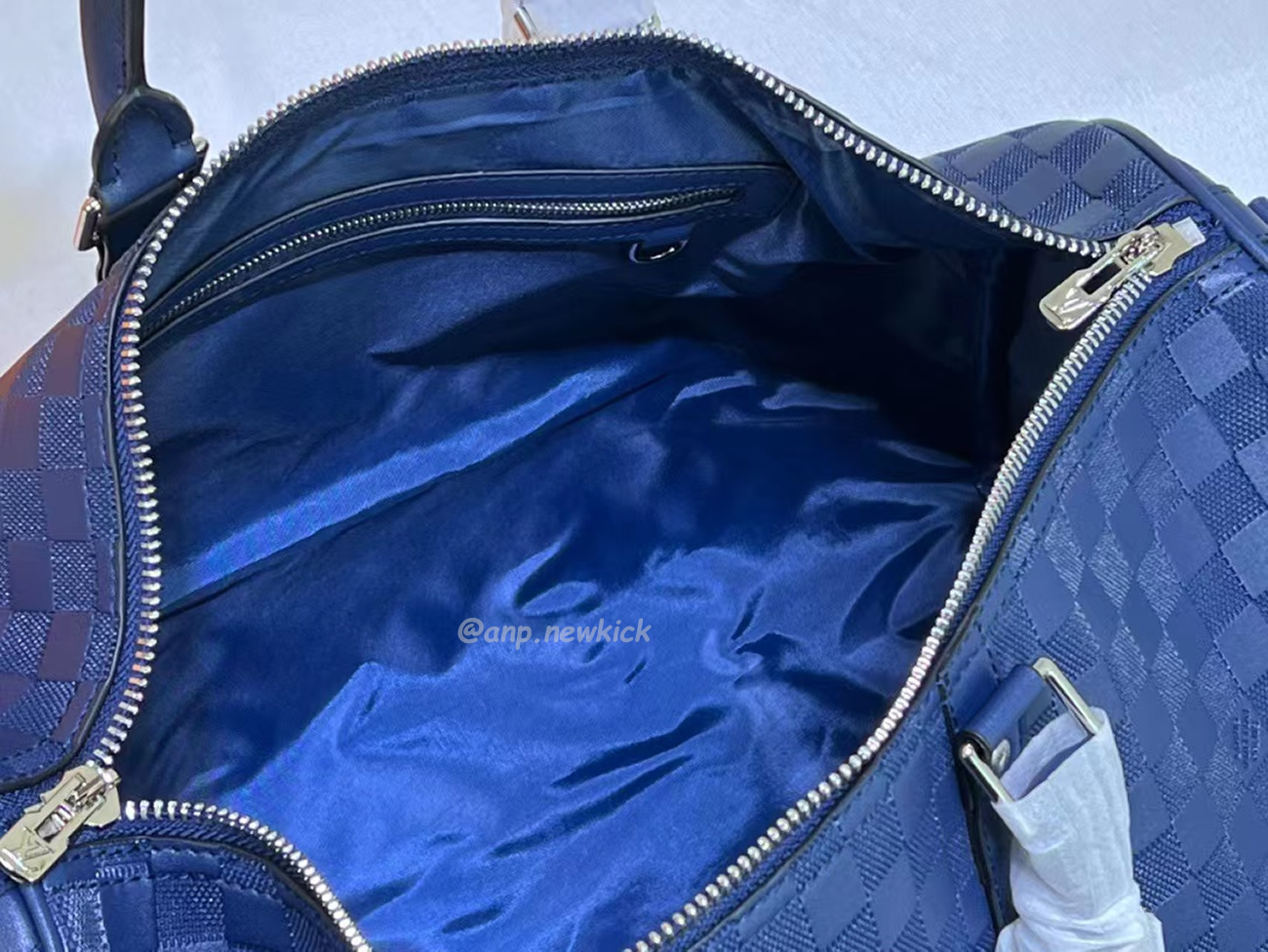 Louis Vuitton Keepall Bandouliere Monogram 50 Navy Duffel Bag (32) - www.newkick.org Louis Vuitton Keepall Bandouliere Monogram 50 Navy Duffel Bag (32) - www.newkick.org