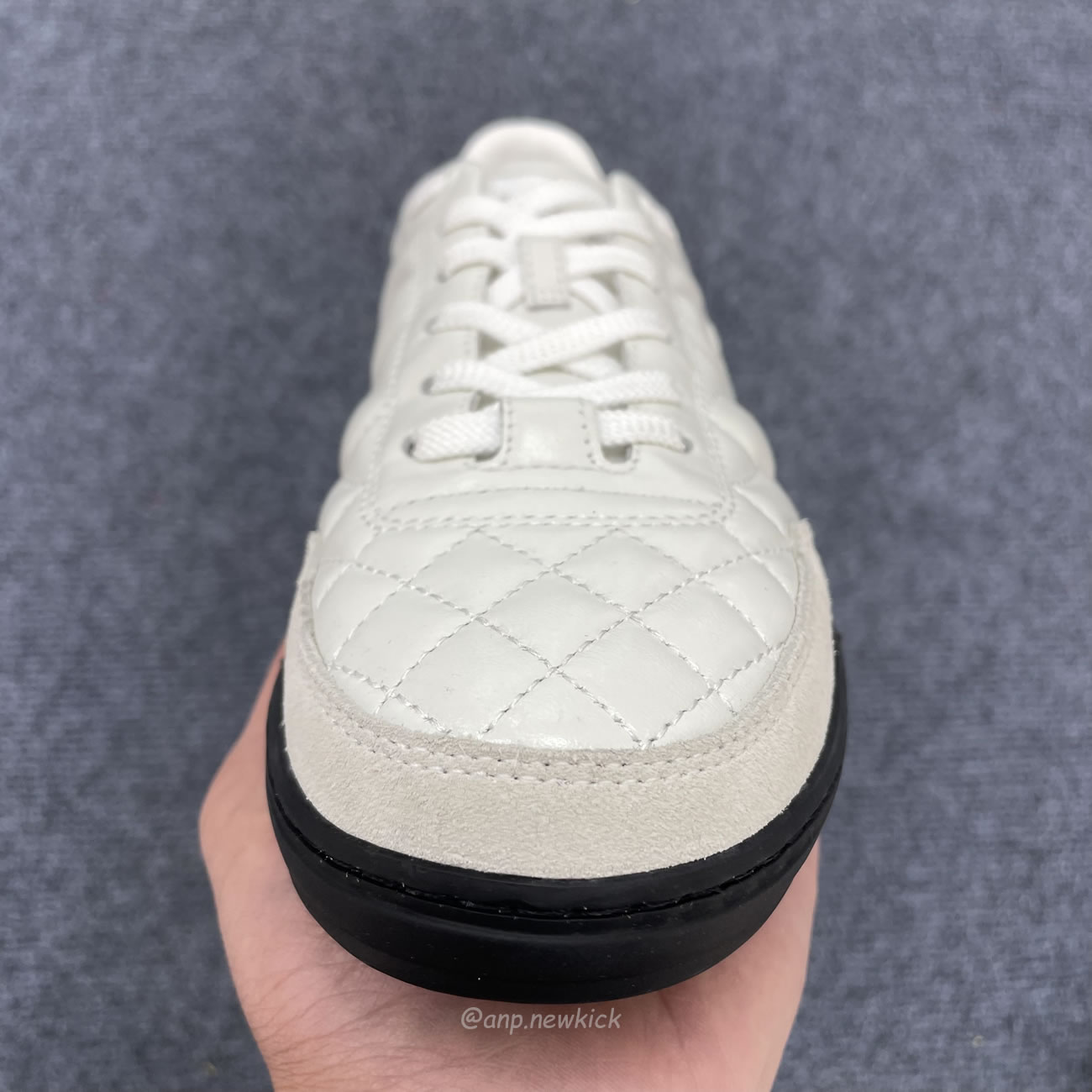 Chanel Shiny Calfskin Suede Quilted Cc Logo White Black E2435 (12) - www.newkick.org Chanel Shiny Calfskin Suede Quilted Cc Logo White Black E2435 (12) - www.newkick.org