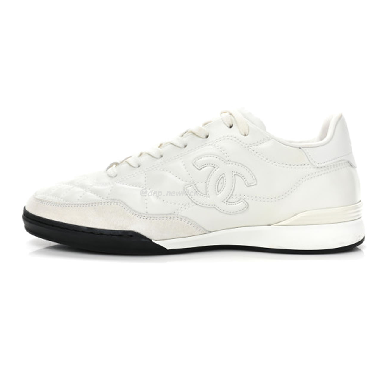 Chanel Shiny Calfskin Suede Quilted Cc Logo White Black E2435 (8) - www.newkick.org Chanel Shiny Calfskin Suede Quilted Cc Logo White Black E2435 (8) - www.newkick.org