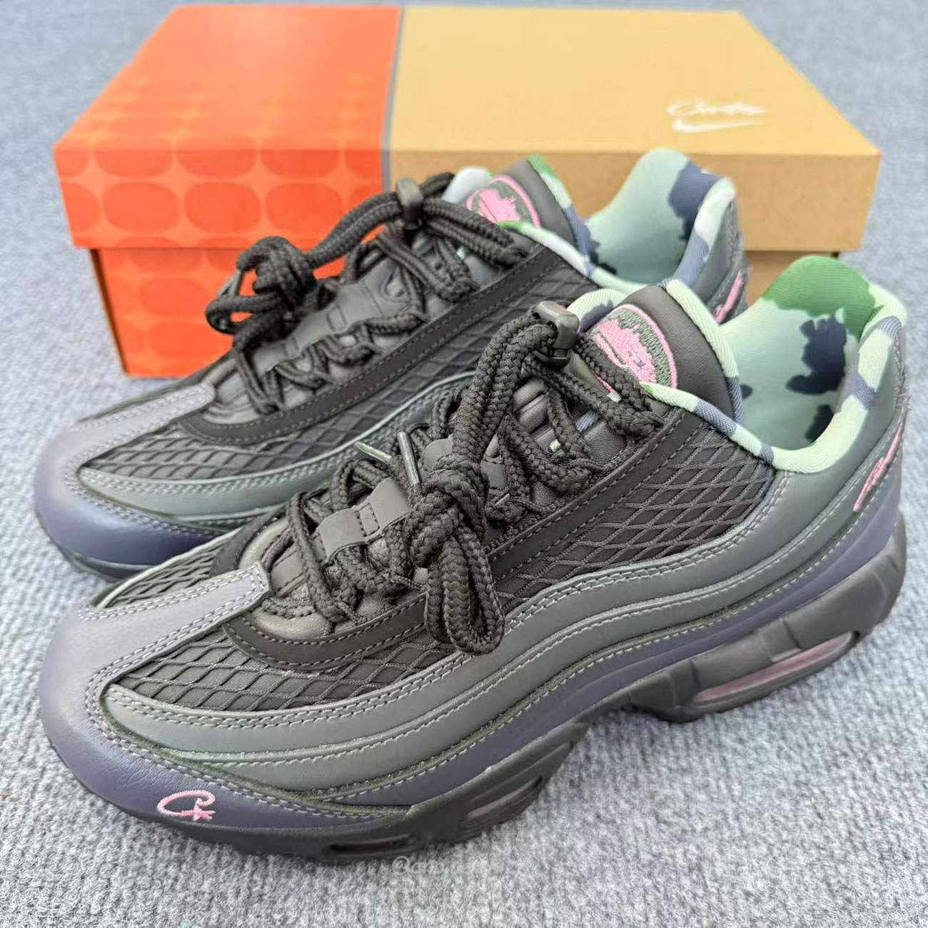 Nike Air Max 95 Sp Corteiz Pink Beam Fb2709 001 (8) - www.newkick.org Nike Air Max 95 Sp Corteiz Pink Beam Fb2709 001 (8) - www.newkick.org