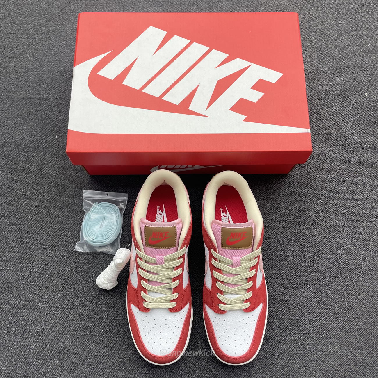 Nike Dunk Low Prm Bacon Womens Fb7910 600 (10) - www.newkick.org Nike Dunk Low Prm Bacon Womens Fb7910 600 (10) - www.newkick.org