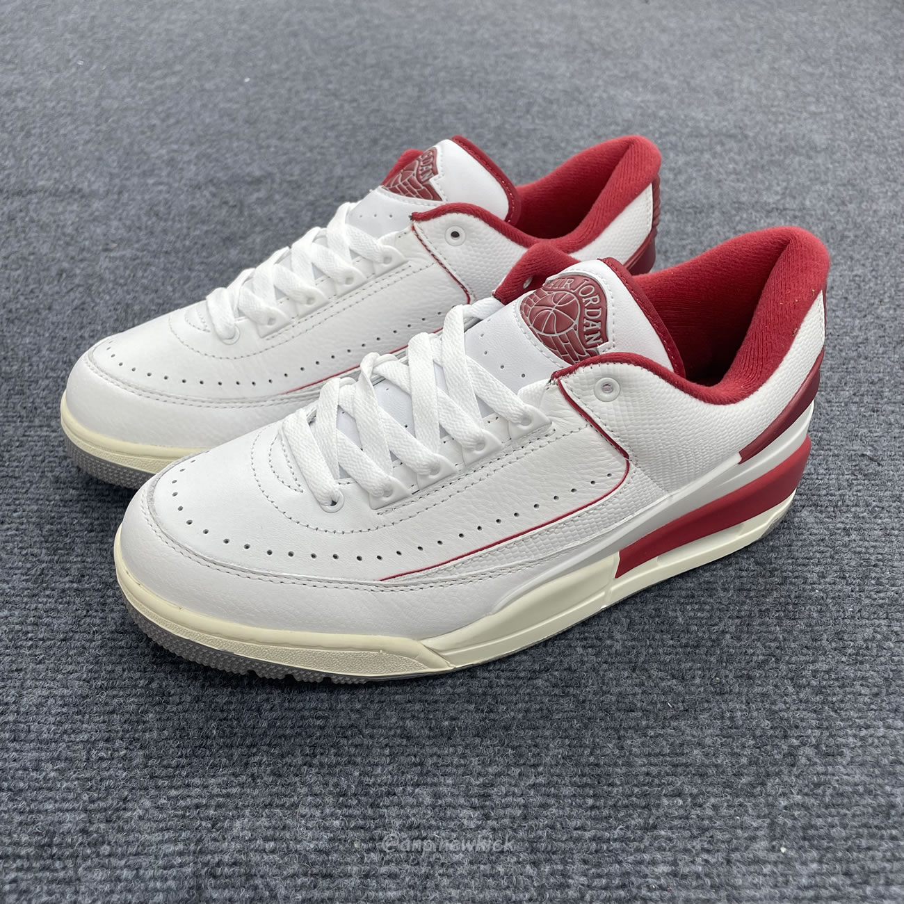 Air Jordan 2 3 White Varsity Red Fd0383 161 (5) - www.newkick.org Air Jordan 2 3 White Varsity Red Fd0383 161 (5) - www.newkick.org