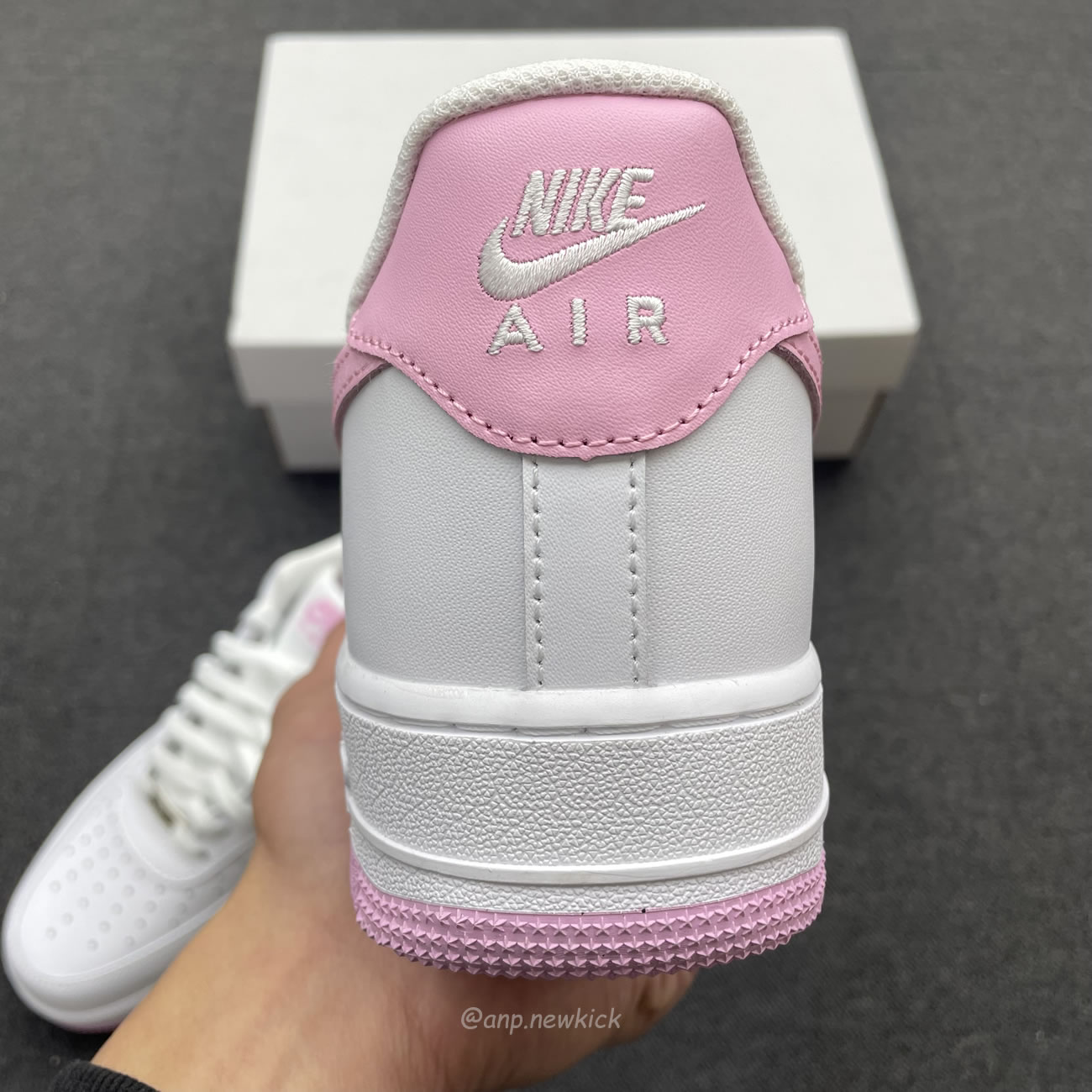 Nike Air Force 1 Low 07 Bubblegum Fj4146 101 (7) - www.newkick.vip Nike Air Force 1 Low 07 Bubblegum Fj4146 101 (7) - www.newkick.vip