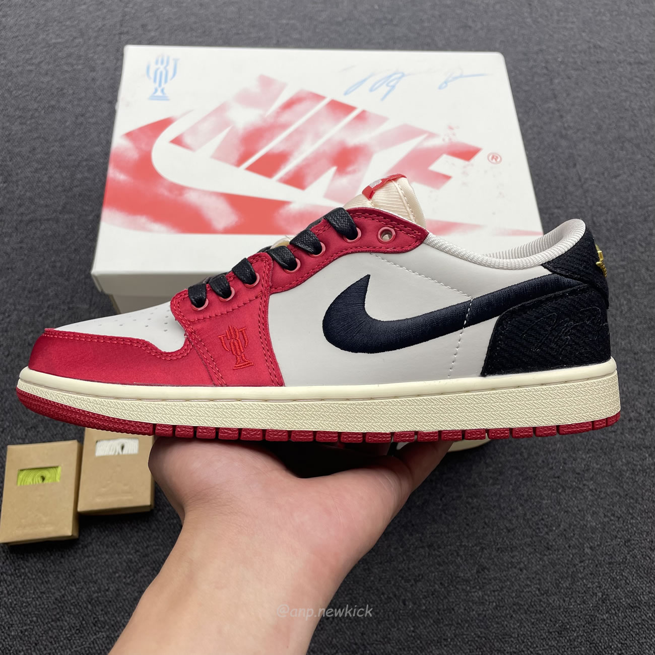 Air Jordan 1 Retro Low Og Trophy Room Away Fn0432 100 (16) - www.newkick.org Air Jordan 1 Retro Low Og Trophy Room Away Fn0432 100 (16) - www.newkick.org