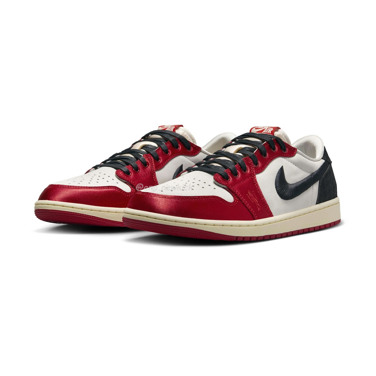 Air Jordan 1 Retro Low Og Trophy Room Away Fn0432 100 (2) - www.newkick.org Air Jordan 1 Retro Low Og Trophy Room Away Fn0432 100 (2) - www.newkick.org