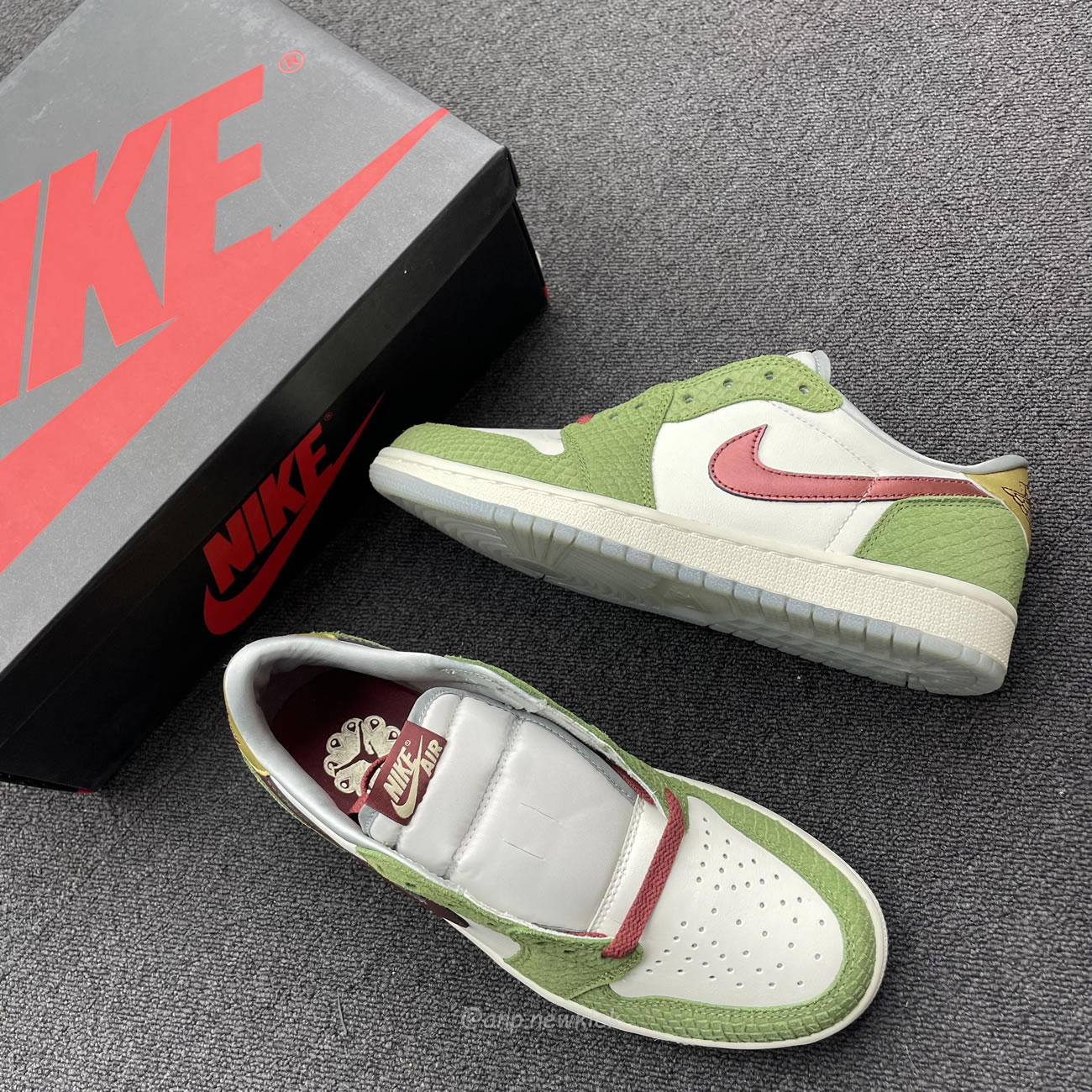 Air Jordan 1 Low Og Year Of The Dragon Fn3727 100 (5) - www.newkick.org Air Jordan 1 Low Og Year Of The Dragon Fn3727 100 (5) - www.newkick.org