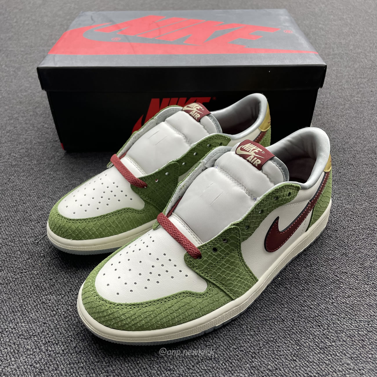 Air Jordan 1 Low Og Year Of The Dragon Fn3727 100 (8) - www.newkick.org Air Jordan 1 Low Og Year Of The Dragon Fn3727 100 (8) - www.newkick.org