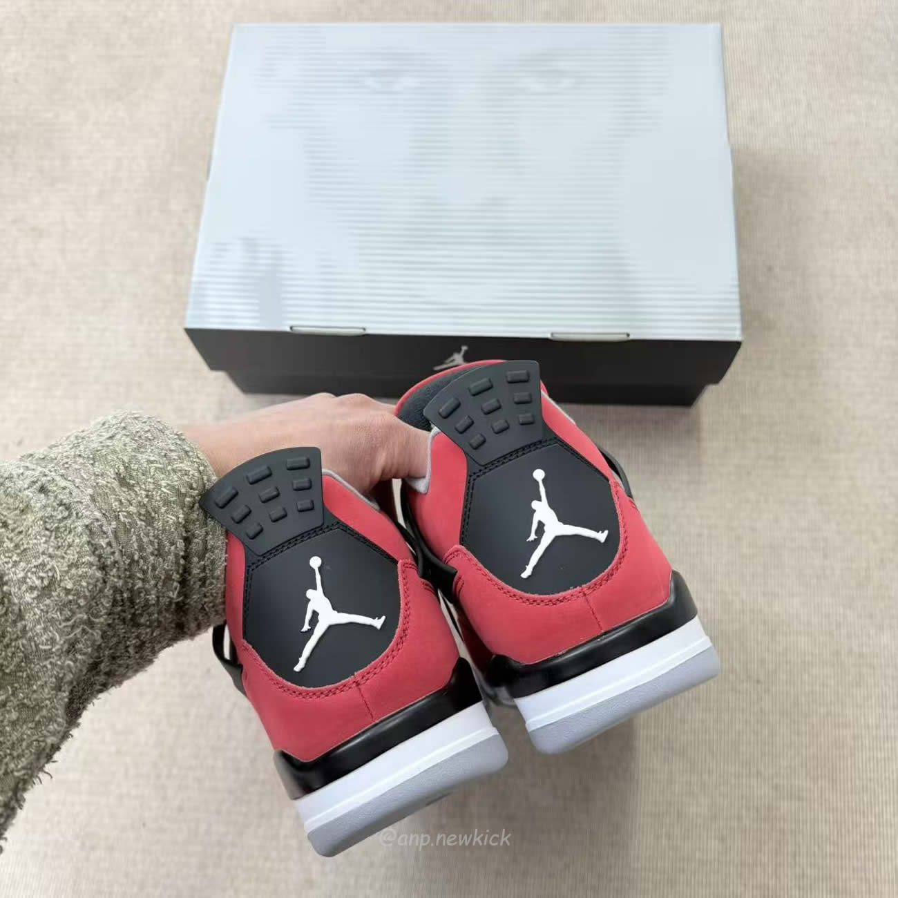 Air Jordan 4 Retro Toro Bravo 2026 Fq8138 600 (7) - www.newkick.org Air Jordan 4 Retro Toro Bravo 2026 Fq8138 600 (7) - www.newkick.org