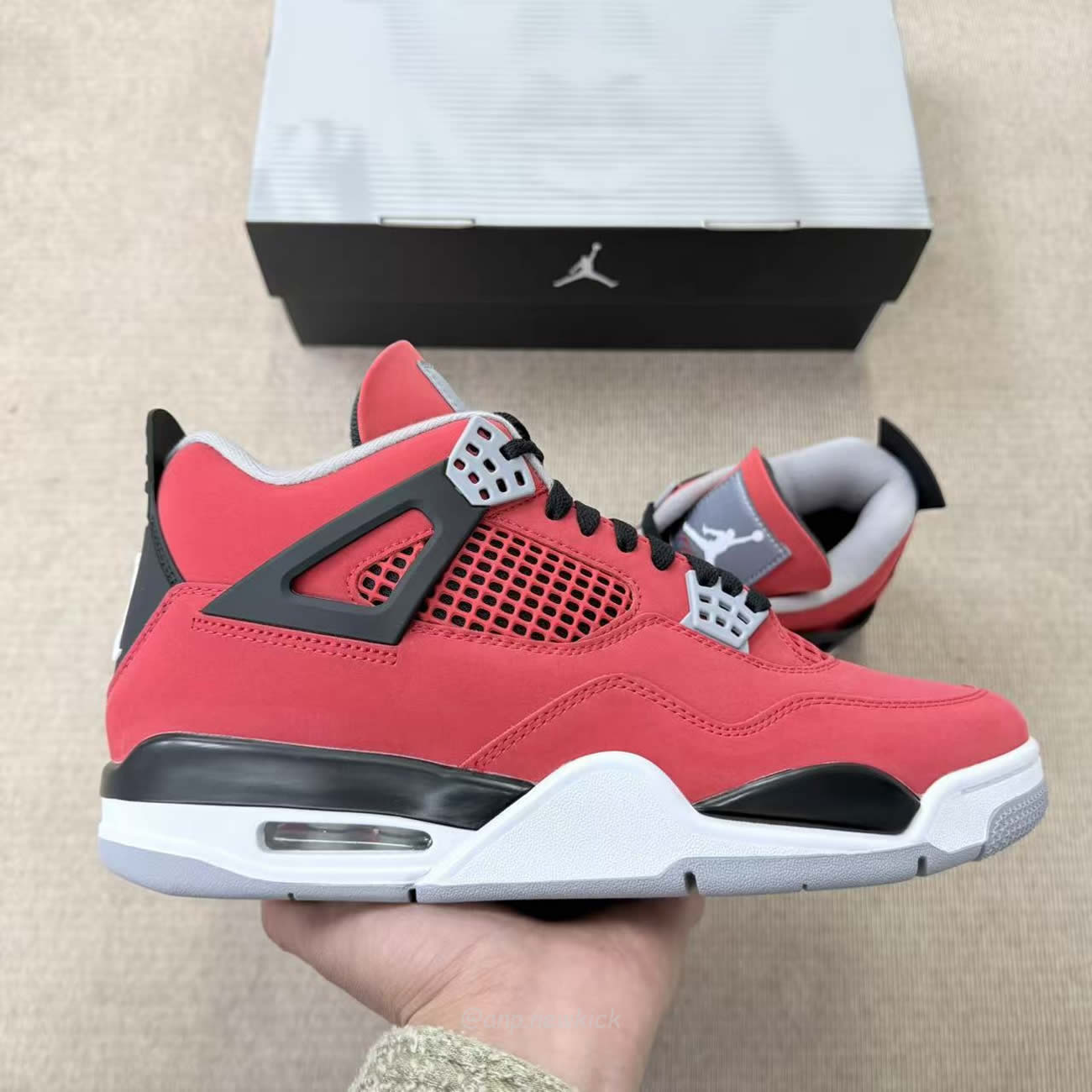 Air Jordan 4 Retro Toro Bravo 2026 Fq8138 600 (9) - www.newkick.org Air Jordan 4 Retro Toro Bravo 2026 Fq8138 600 (9) - www.newkick.org