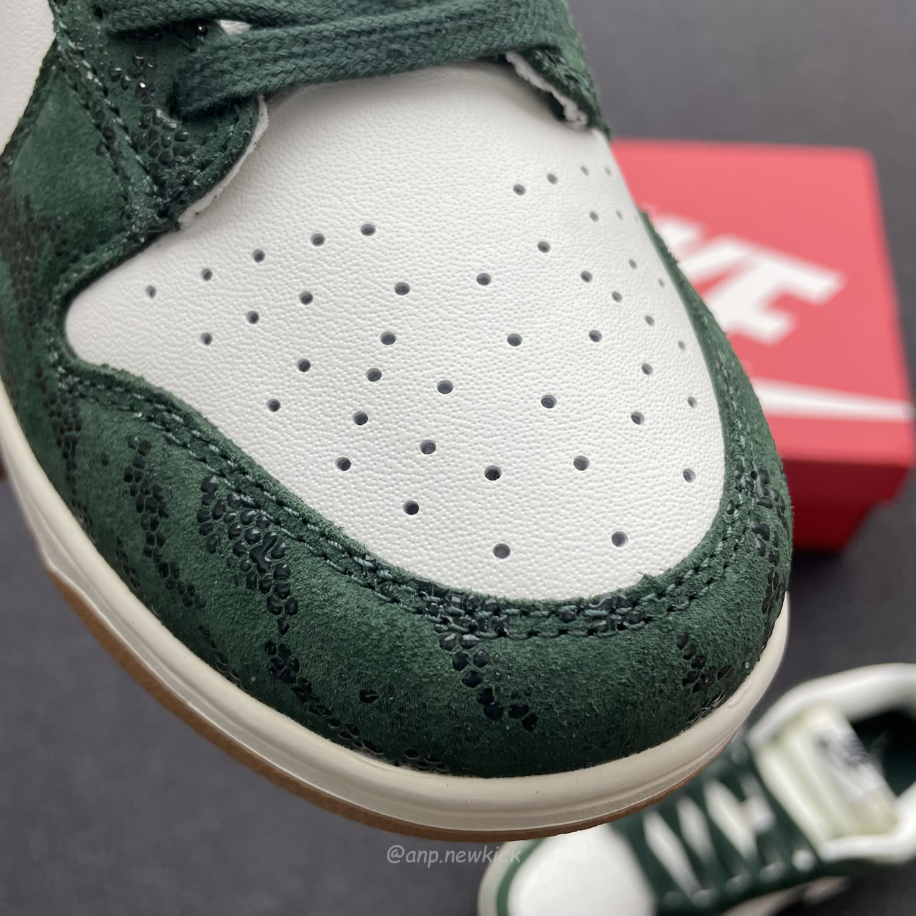 Nike Dunk Low Green Snake Womens Fq8893 397 (6) - www.newkick.org Nike Dunk Low Green Snake Womens Fq8893 397 (6) - www.newkick.org