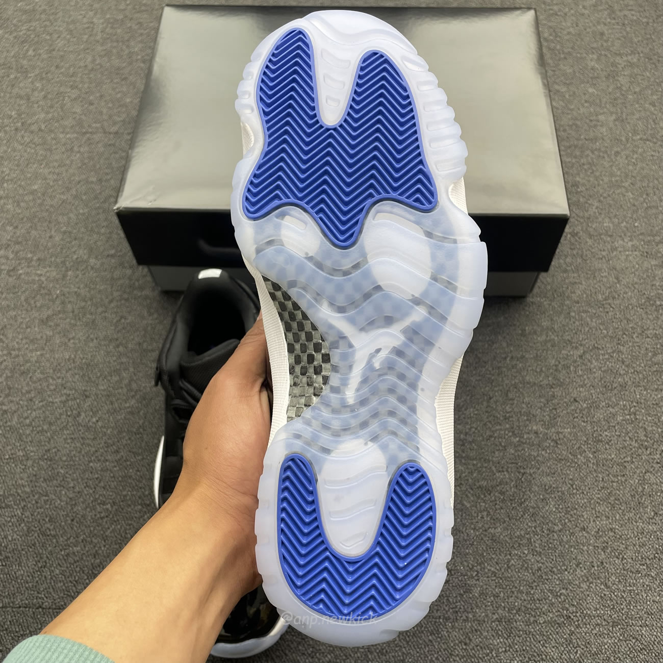 Air Jordan 11 Retro Low Space Jam Fv5104 004 (9) - www.newkick.org