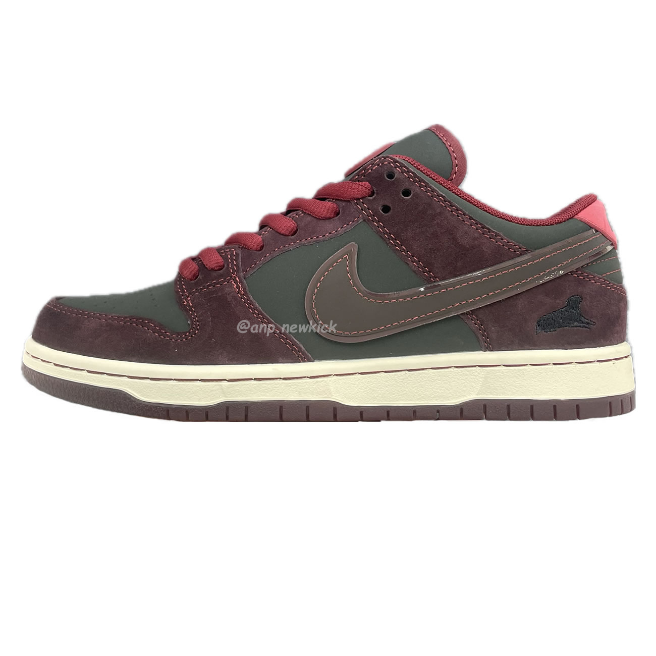 Nike Sb Dunk Low X Riot Skateshop Fz1289 200 (1) - www.newkick.vip Nike Sb Dunk Low X Riot Skateshop Fz1289 200 (1) - www.newkick.vip