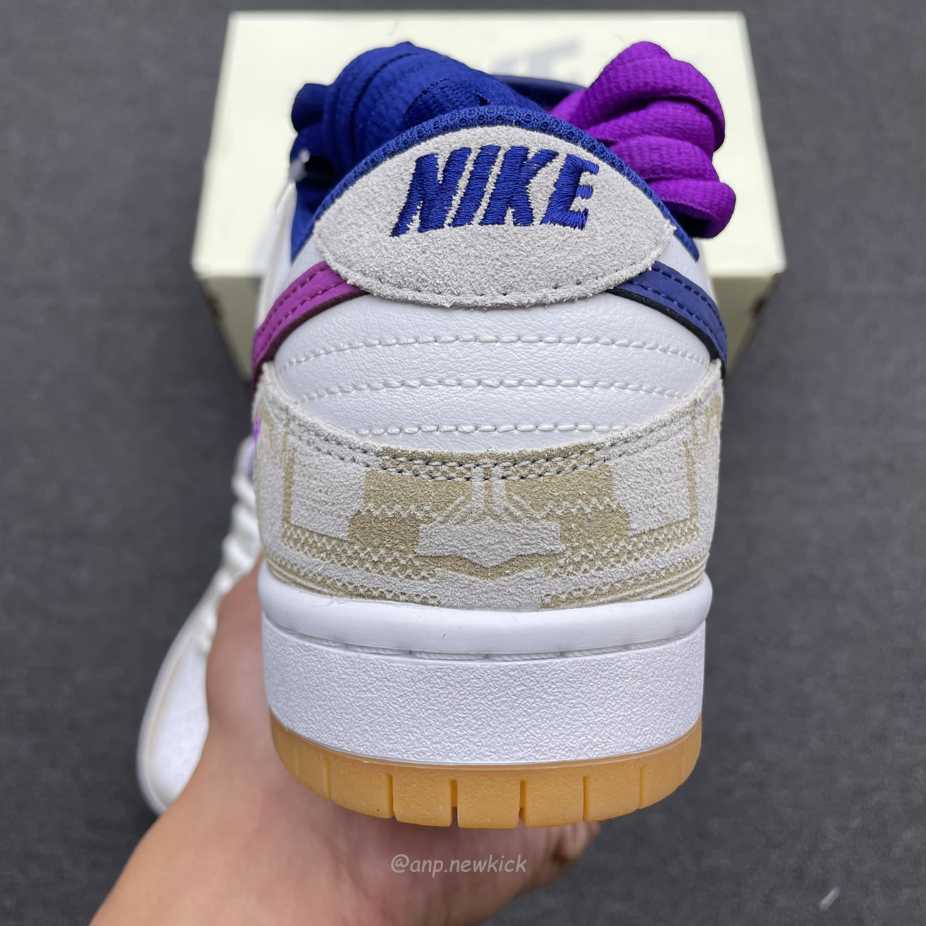 Nike Sb Dunk Low X Rayssa Leal Fz5251 001 (10) - www.newkick.org Nike Sb Dunk Low X Rayssa Leal Fz5251 001 (10) - www.newkick.org