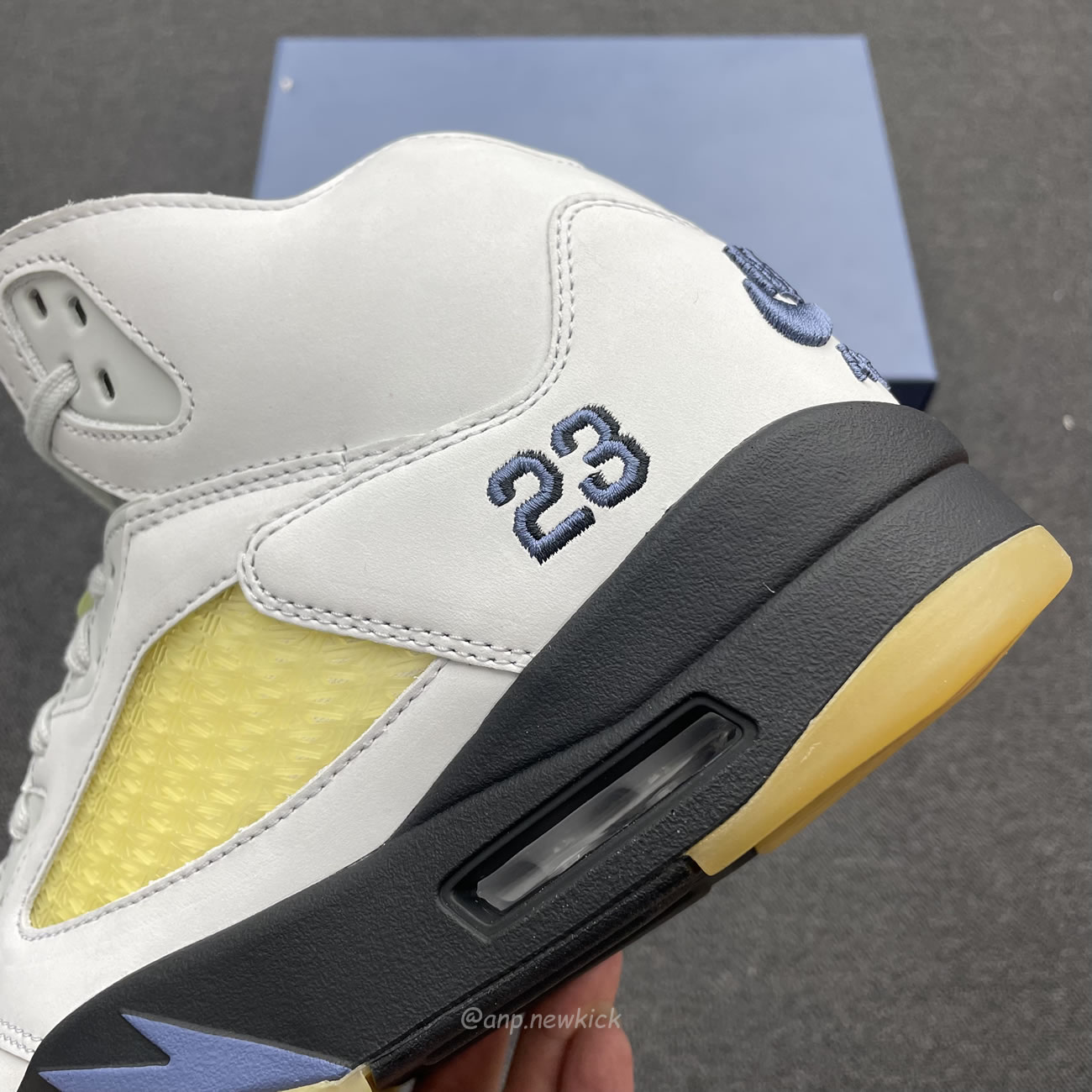 Air Jordan 5 Retro A Ma Maniére Dawn Womens Fz5758 004 (7) - www.newkick.org Air Jordan 5 Retro A Ma Maniére Dawn Womens Fz5758 004 (7) - www.newkick.org