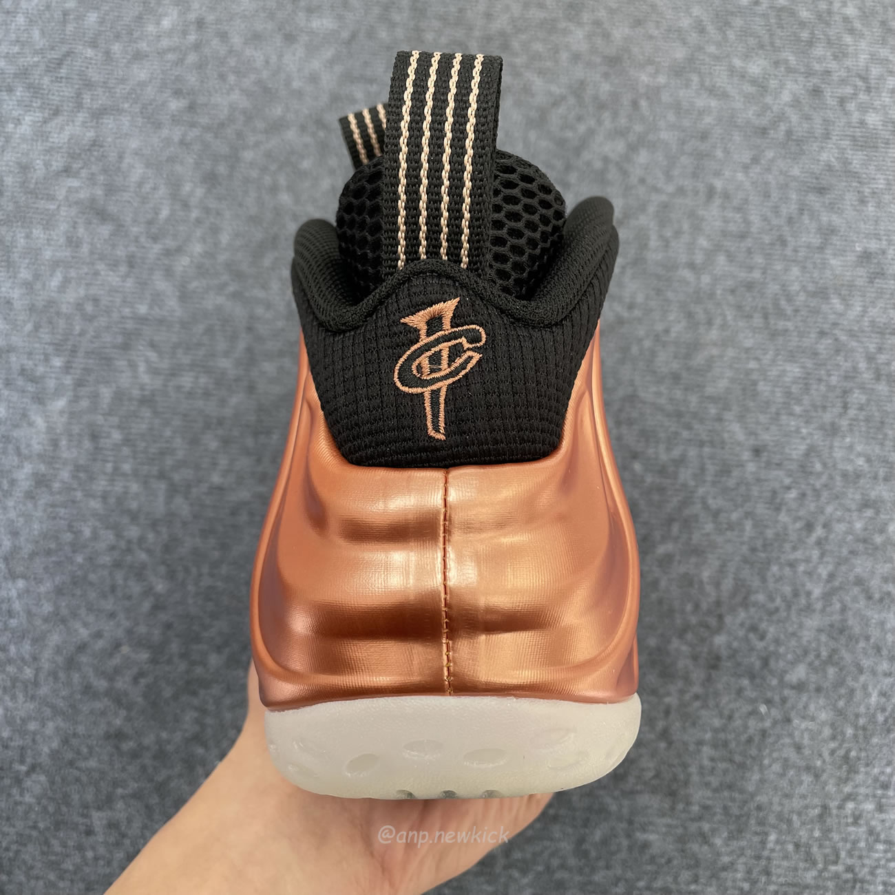 Nike Air Foamposite One Copper 2024 Fz9902 001 (10) - www.newkick.org Nike Air Foamposite One Copper 2024 Fz9902 001 (10) - www.newkick.org