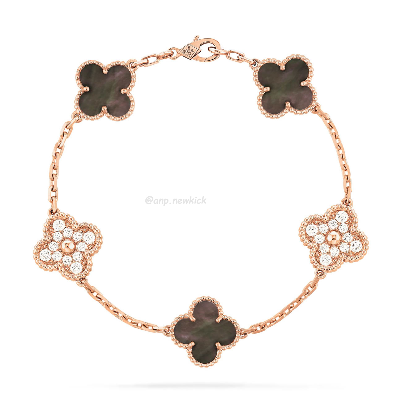 Van Cleef Arpels Vintage Alhambra Four Leaf Clover Gold Bracelet (3) - www.newkick.org Van Cleef Arpels Vintage Alhambra Four Leaf Clover Gold Bracelet (3) - www.newkick.org