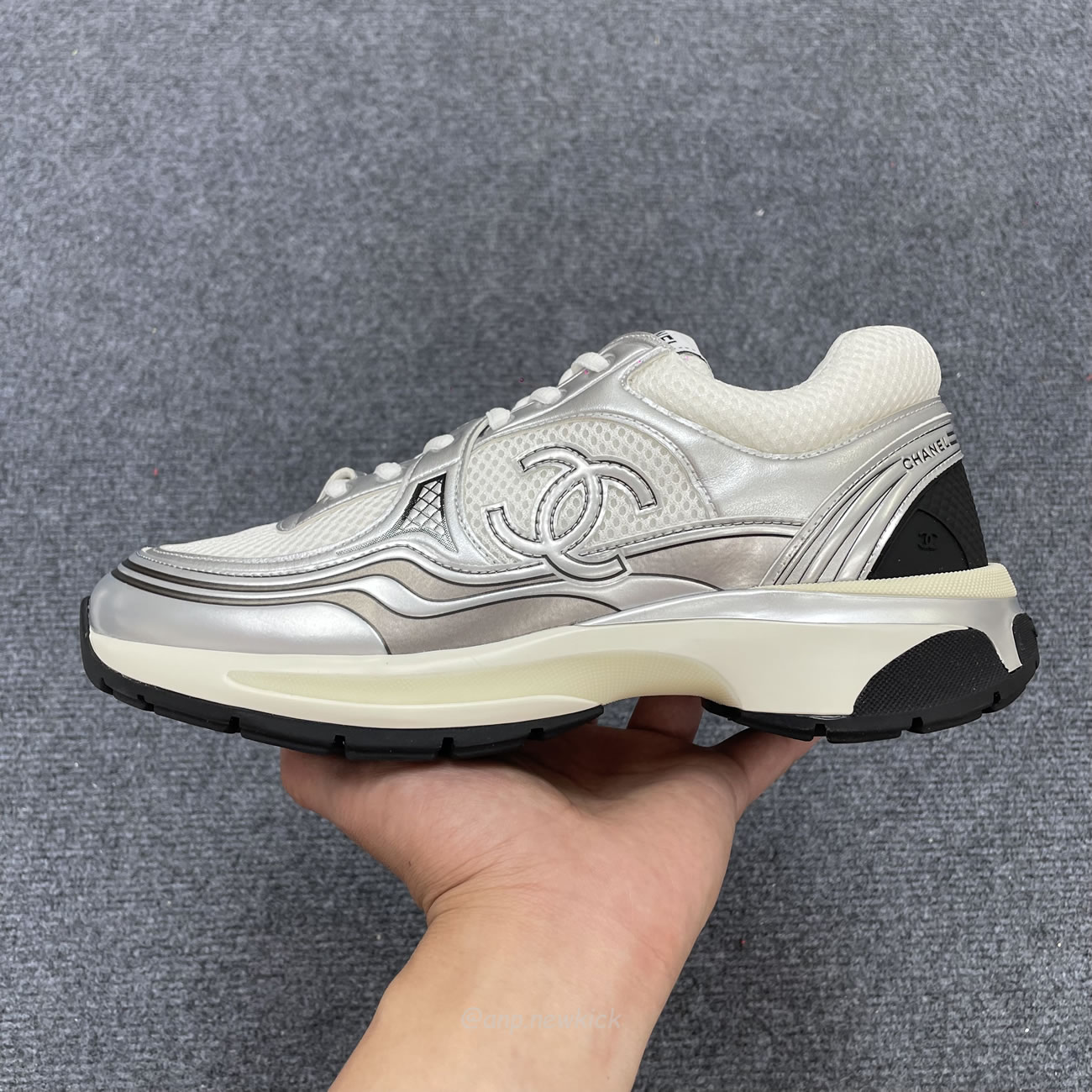 Chanel Cc Runner Silver Laminate G39792 Y56368 K5451 (9) - www.newkick.org Chanel Cc Runner Silver Laminate G39792 Y56368 K5451 (9) - www.newkick.org