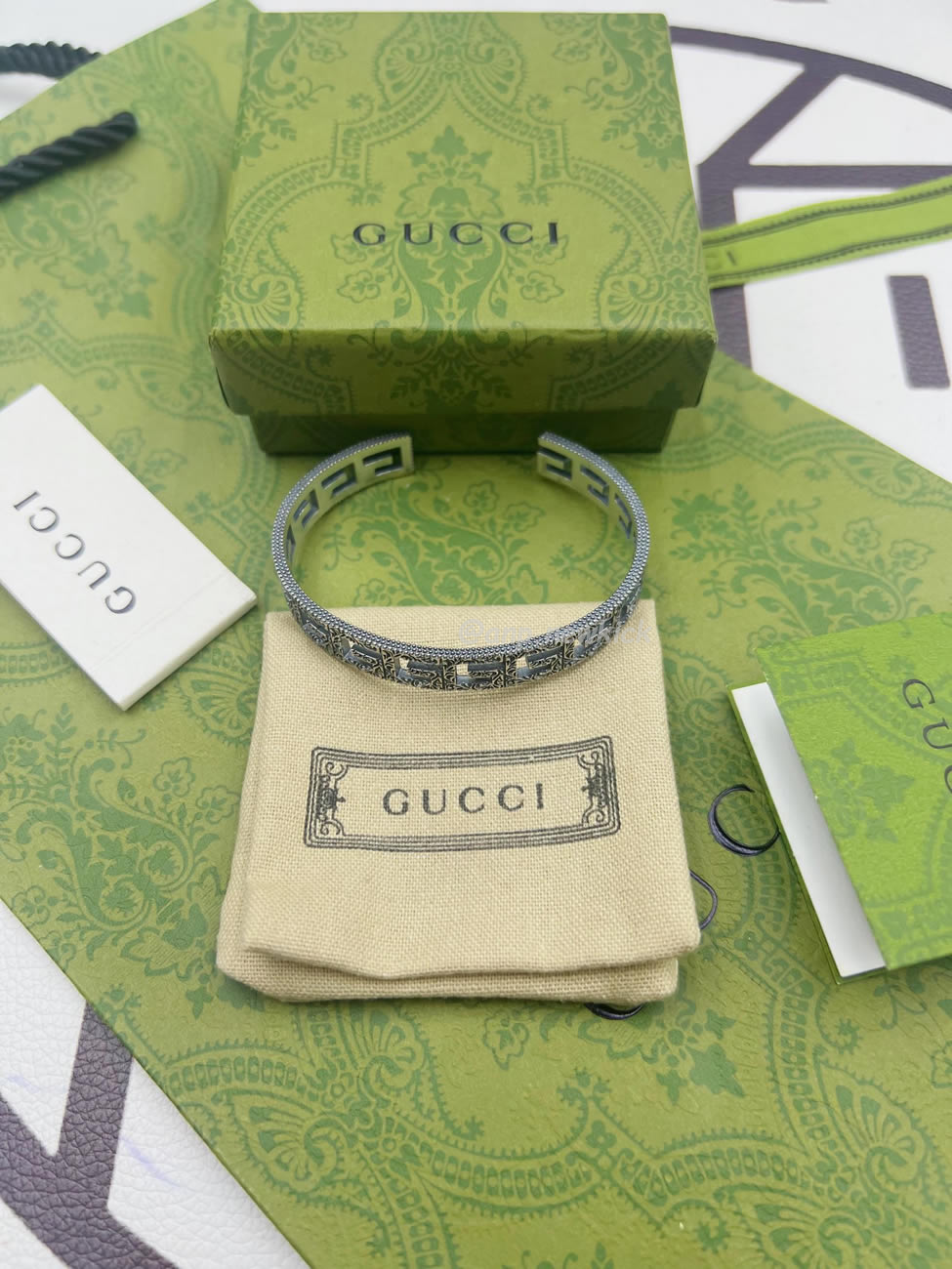 Gucci Bangle Square G Interlocking Gb002b (1) - www.newkick.org Gucci Bangle Square G Interlocking Gb002b (1) - www.newkick.org