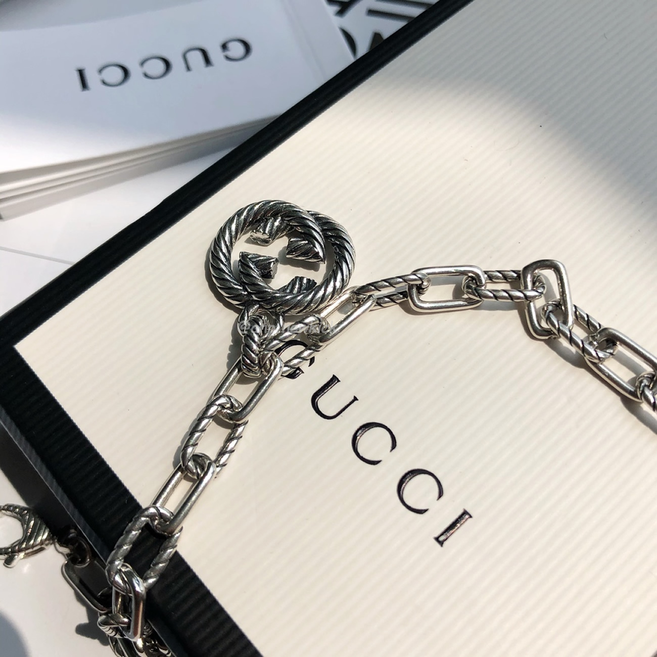 Gucci Silver Interlocking G Bracelet (10) - www.newkick.org Gucci Silver Interlocking G Bracelet (10) - www.newkick.org