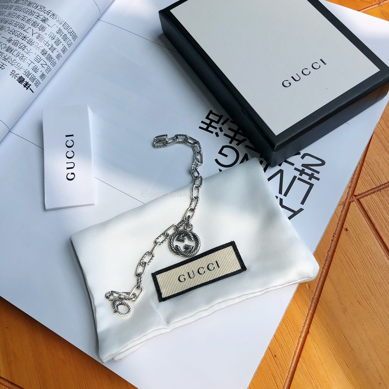 Gucci Silver Interlocking G Bracelet (3) - www.newkick.org Gucci Silver Interlocking G Bracelet (3) - www.newkick.org