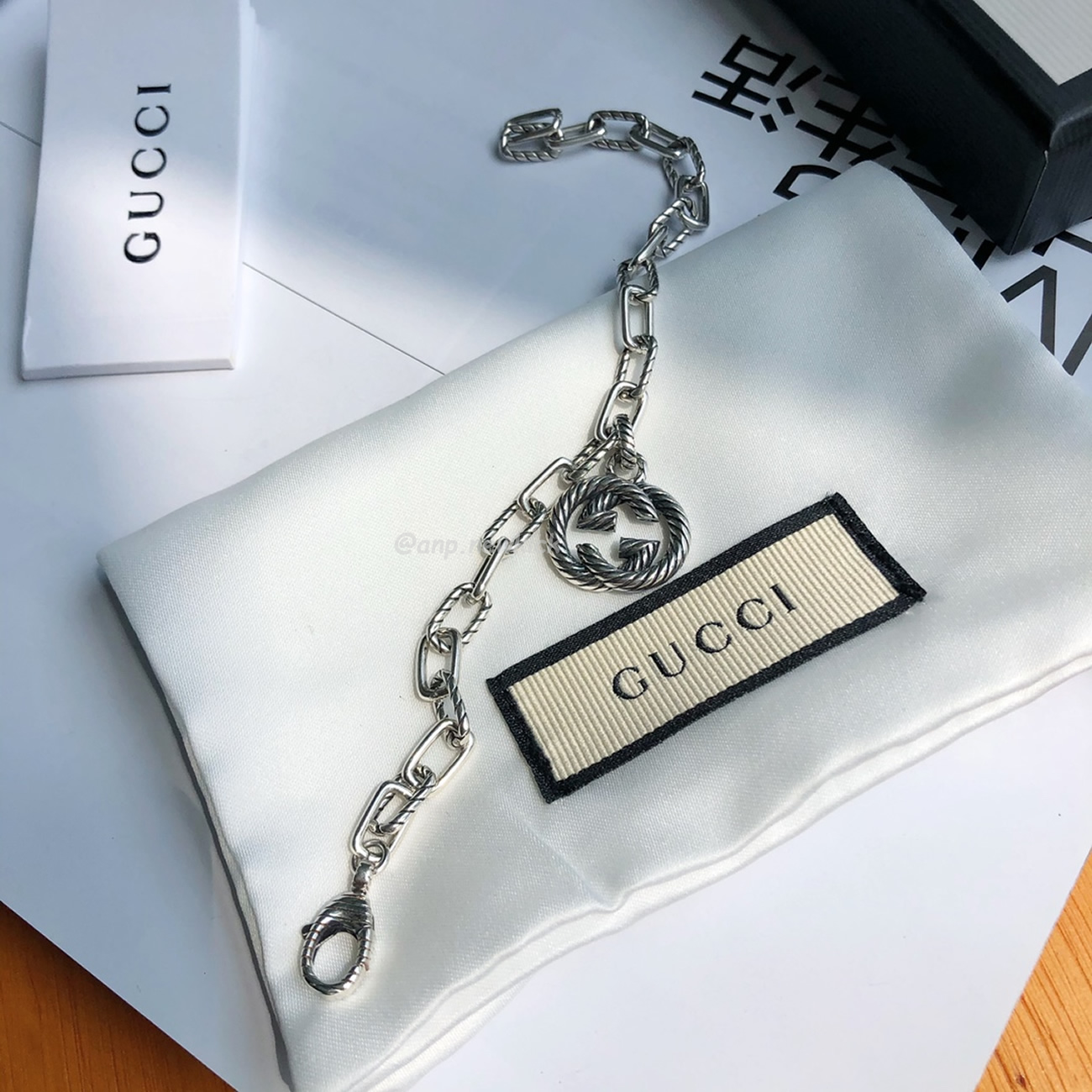 Gucci Silver Interlocking G Bracelet (4) - www.newkick.org Gucci Silver Interlocking G Bracelet (4) - www.newkick.org