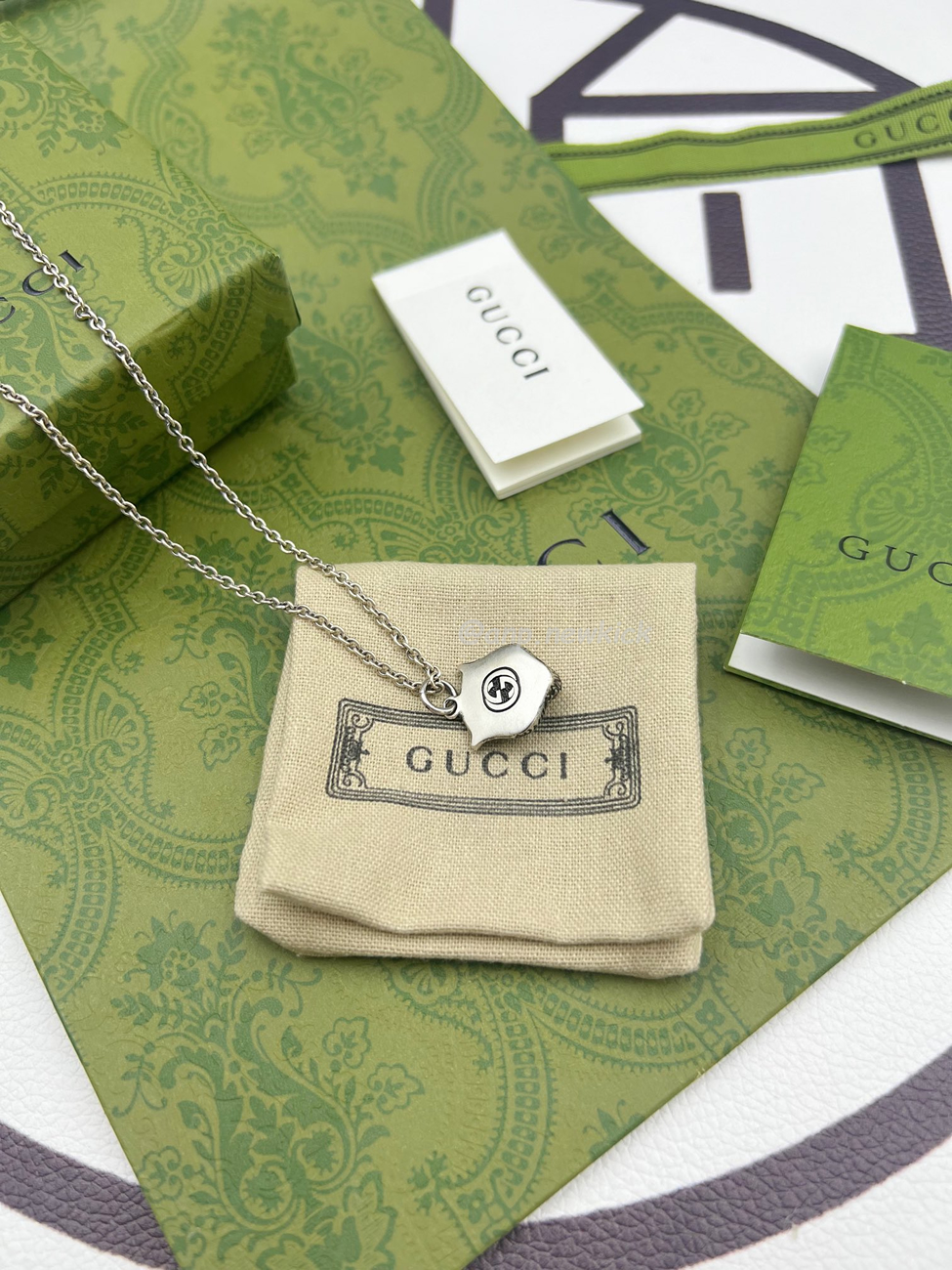 Gucci Silver Necklace With Tiger Pendant Silvery (3) - www.newkick.org