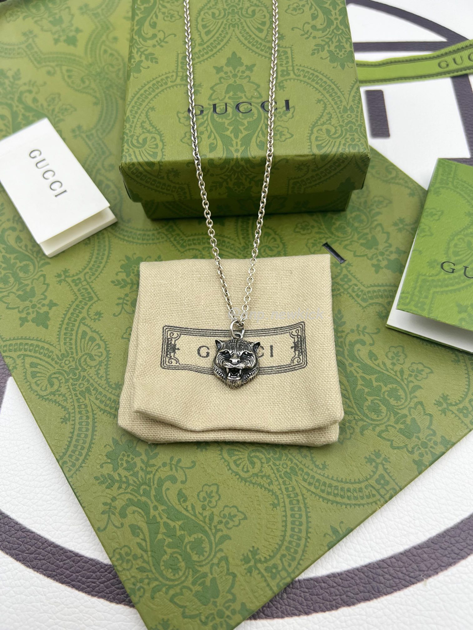 Gucci Silver Necklace With Tiger Pendant Silvery (4) - www.newkick.org