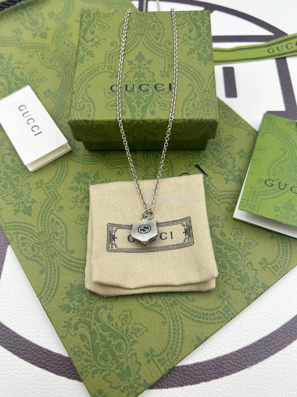 Gucci Silver Necklace With Tiger Pendant Silvery (5) - www.newkick.org