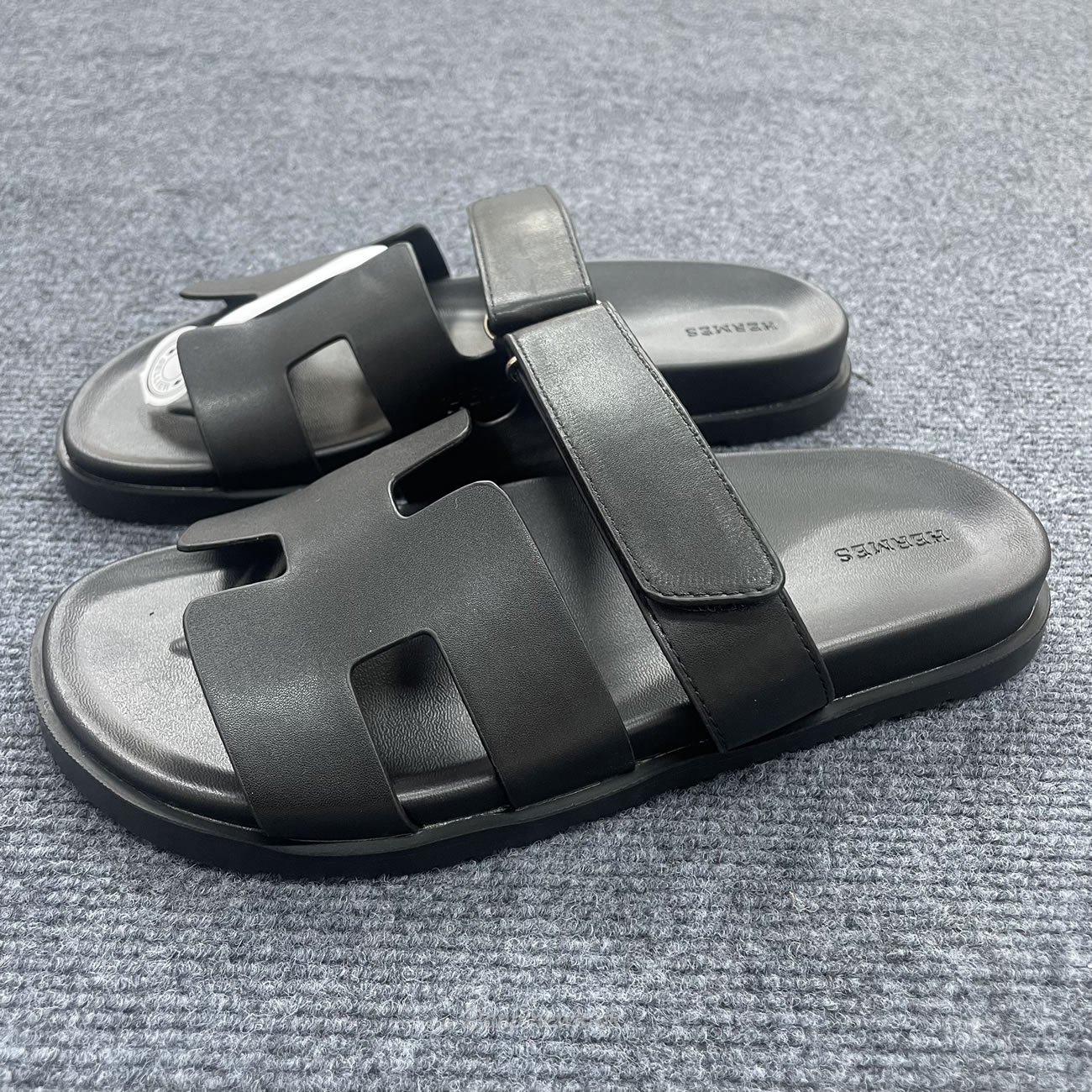 Hermes Chypre Sandal Noir Calfskin Leather H211865z (4) - www.newkick.org Hermes Chypre Sandal Noir Calfskin Leather H211865z (4) - www.newkick.org