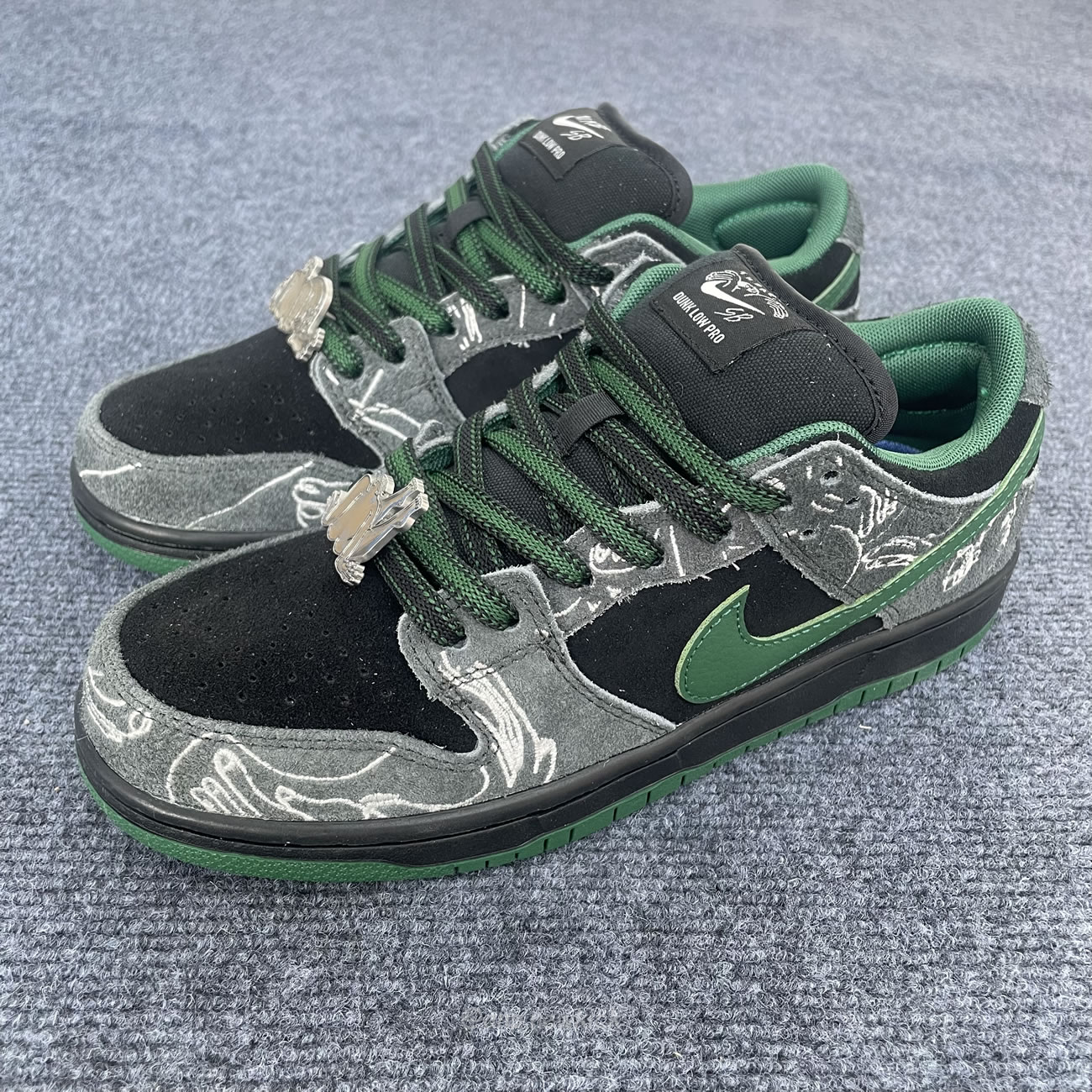 Nike Sb Dunk Low There Skateboards Hf7743 001 (11) - www.newkick.org Nike Sb Dunk Low There Skateboards Hf7743 001 (11) - www.newkick.org