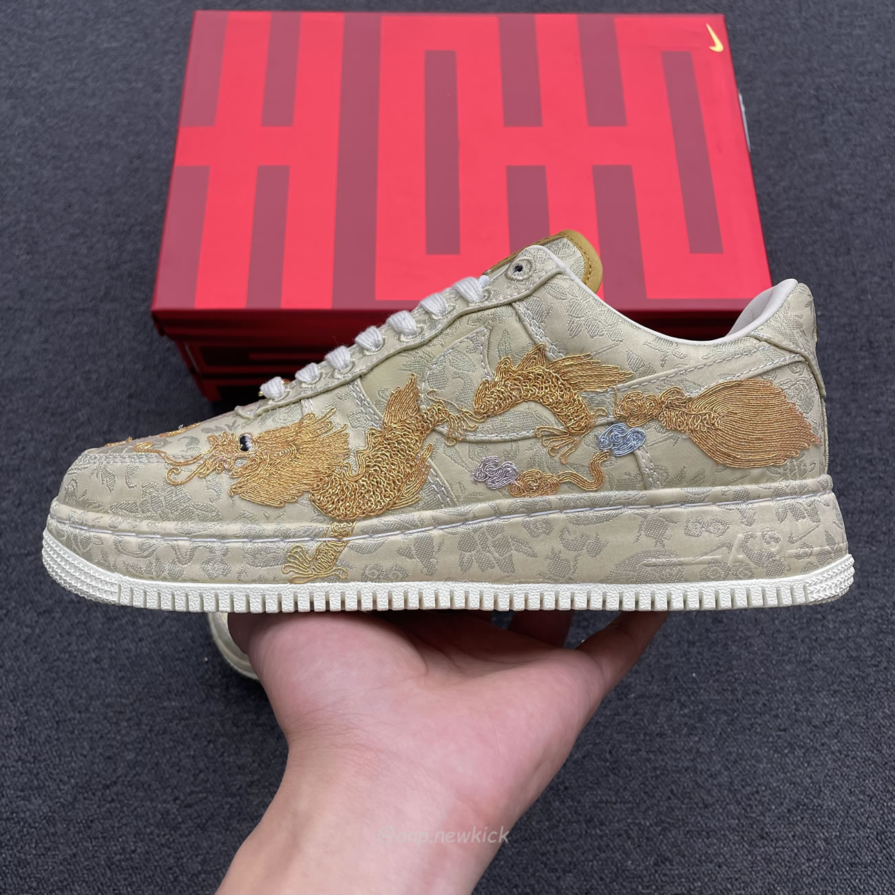 Nike Air Force 1 Low 07 Year Of The Dragon 2024 Hj4285 777 (2) - www.newkick.org Nike Air Force 1 Low 07 Year Of The Dragon 2024 Hj4285 777 (2) - www.newkick.org