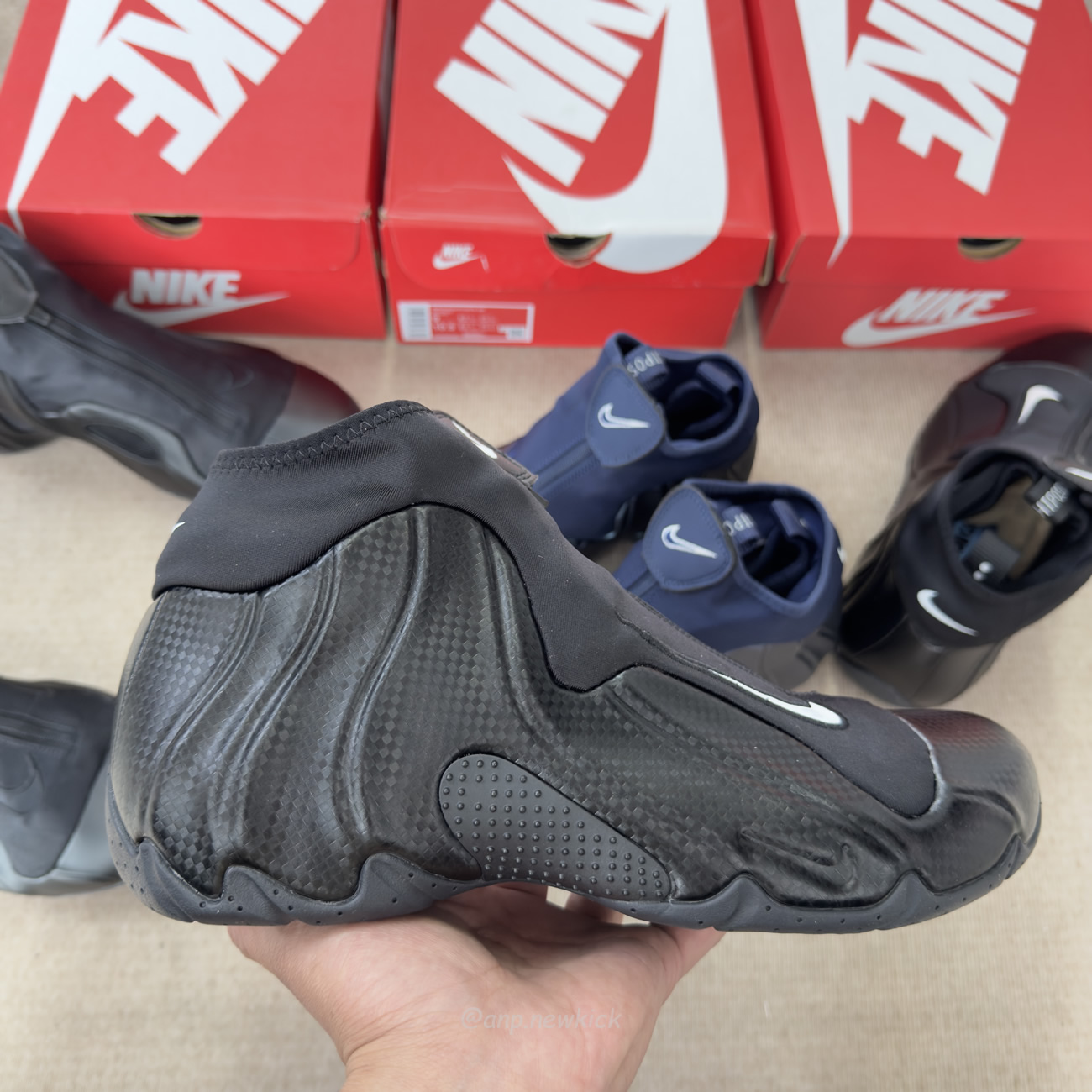 Nike Air Flightposite Jason Kidd Mavericks 2025 Carbon Fiber Black (13) - www.newkick.org Nike Air Flightposite Jason Kidd Mavericks 2025 Carbon Fiber Black (13) - www.newkick.org