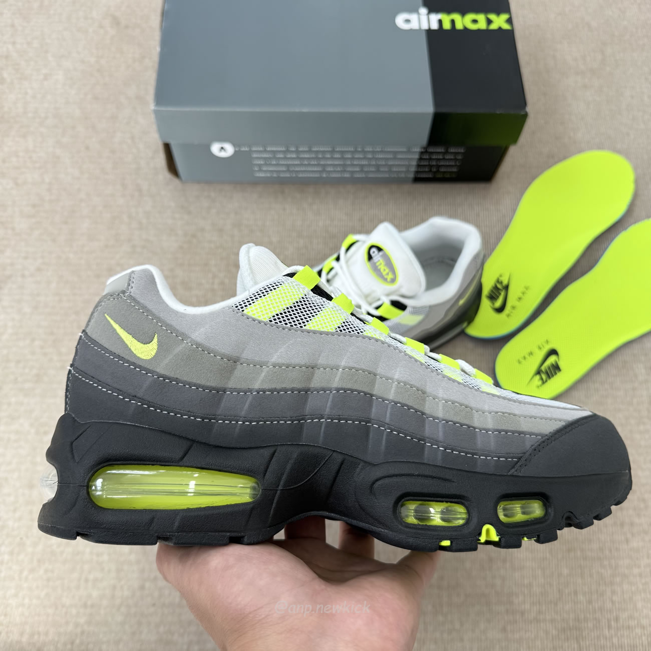 Nike Air Max 95 Og Big Bubble Neon 2025 Hm4740 001 (3) - www.newkick.vip Nike Air Max 95 Og Big Bubble Neon 2025 Hm4740 001 (3) - www.newkick.vip